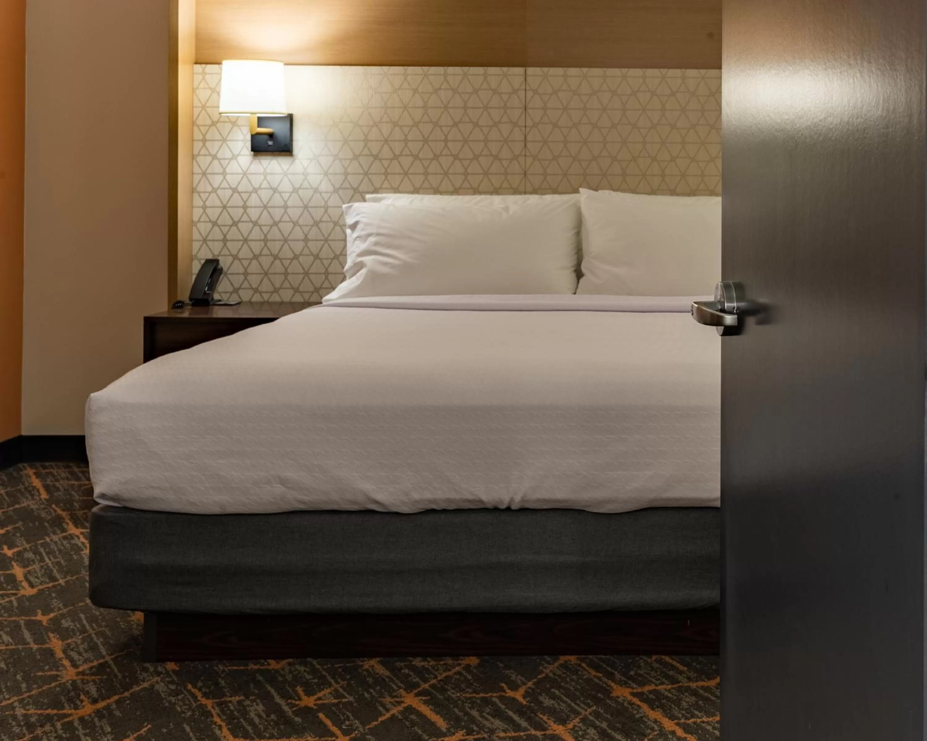 Bed in Courtyard by Marriott Atlanta Dunwoody