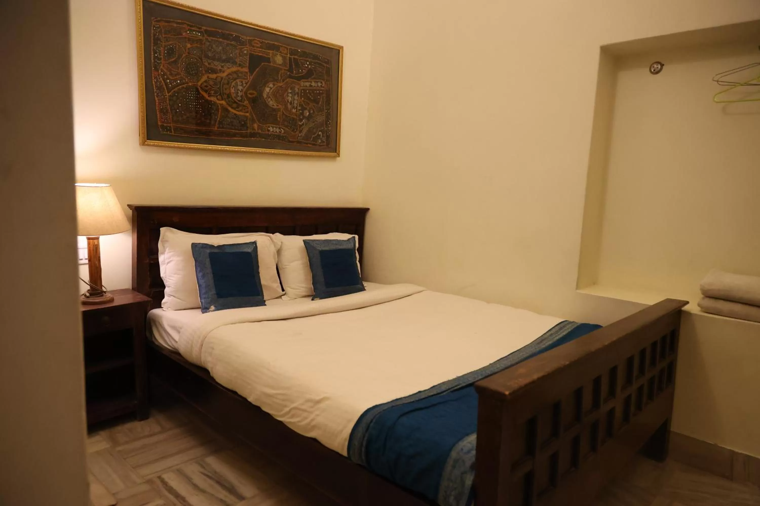 Bed in Hotel Shahi Garh