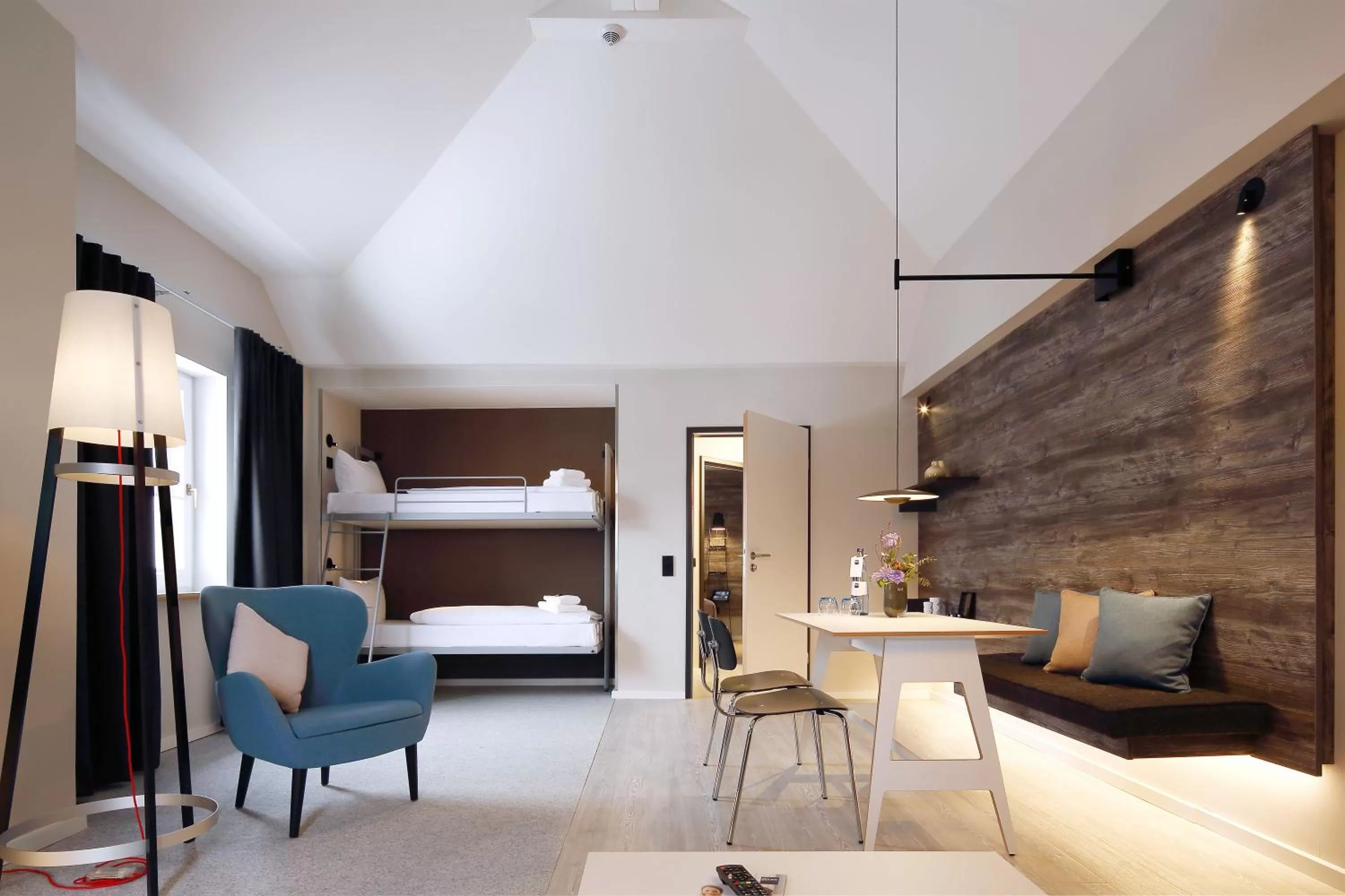 Living room, Bed in Dorint Resort Winterberg