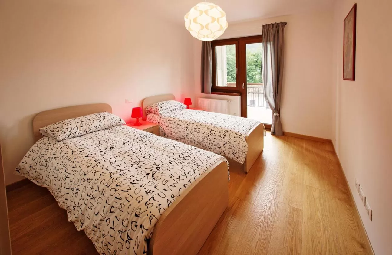 Day, Bed in Albergo Diffuso Tolmezzo