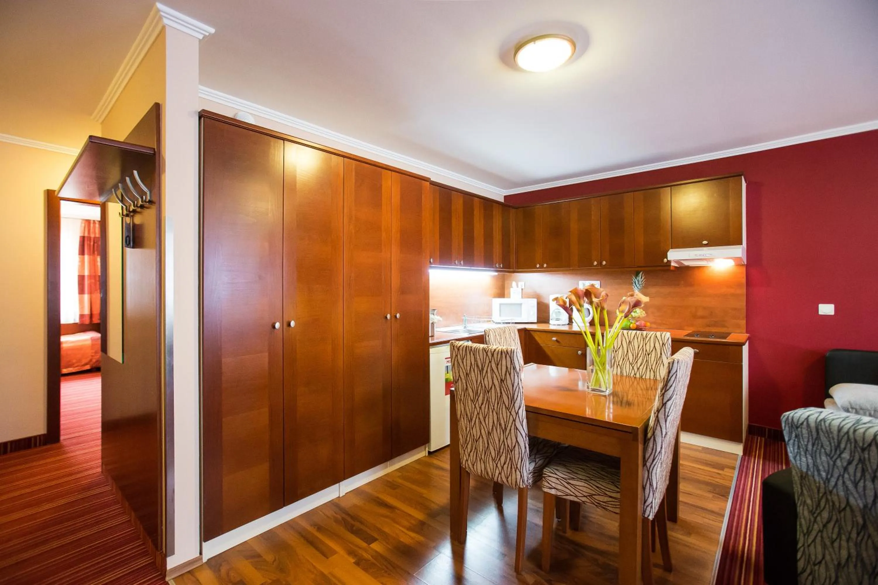 Kitchen or kitchenette in City Home Budapest