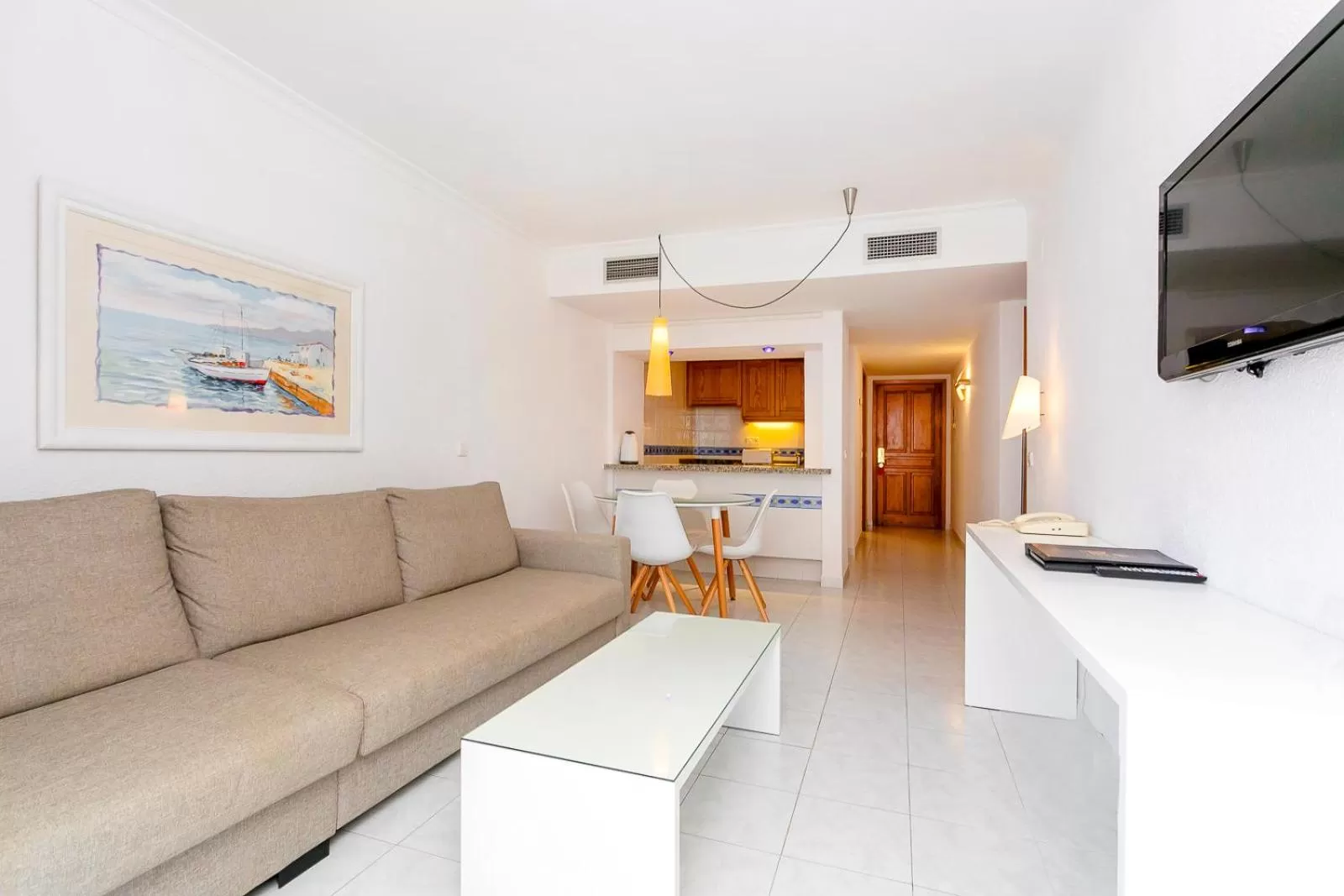 Living room in Aparthotel Duquesa Playa