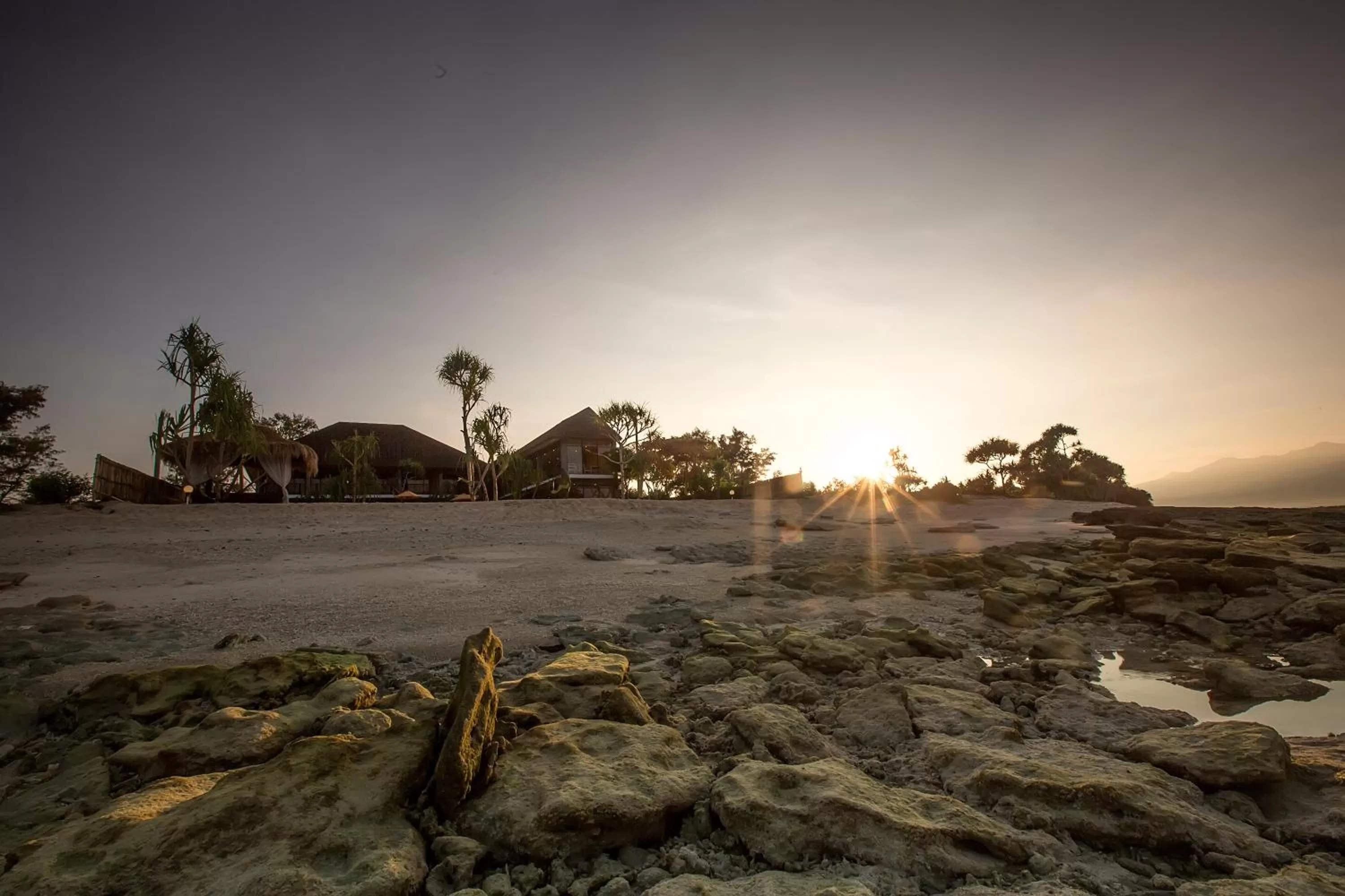 Beach, Sunrise/Sunset in Sunset House Gili Meno