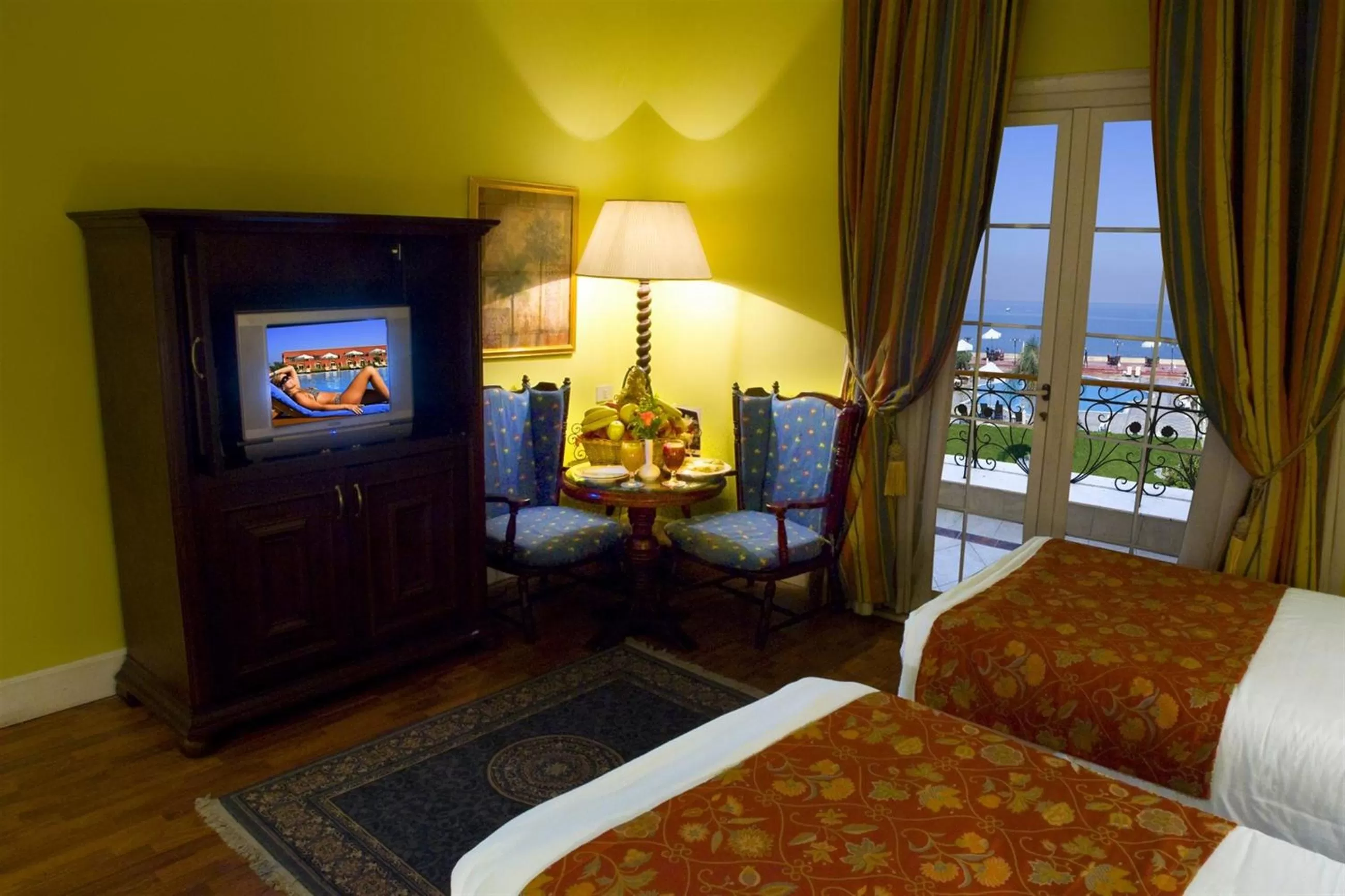 Bedroom, Bed in Helnan Auberge Fayoum