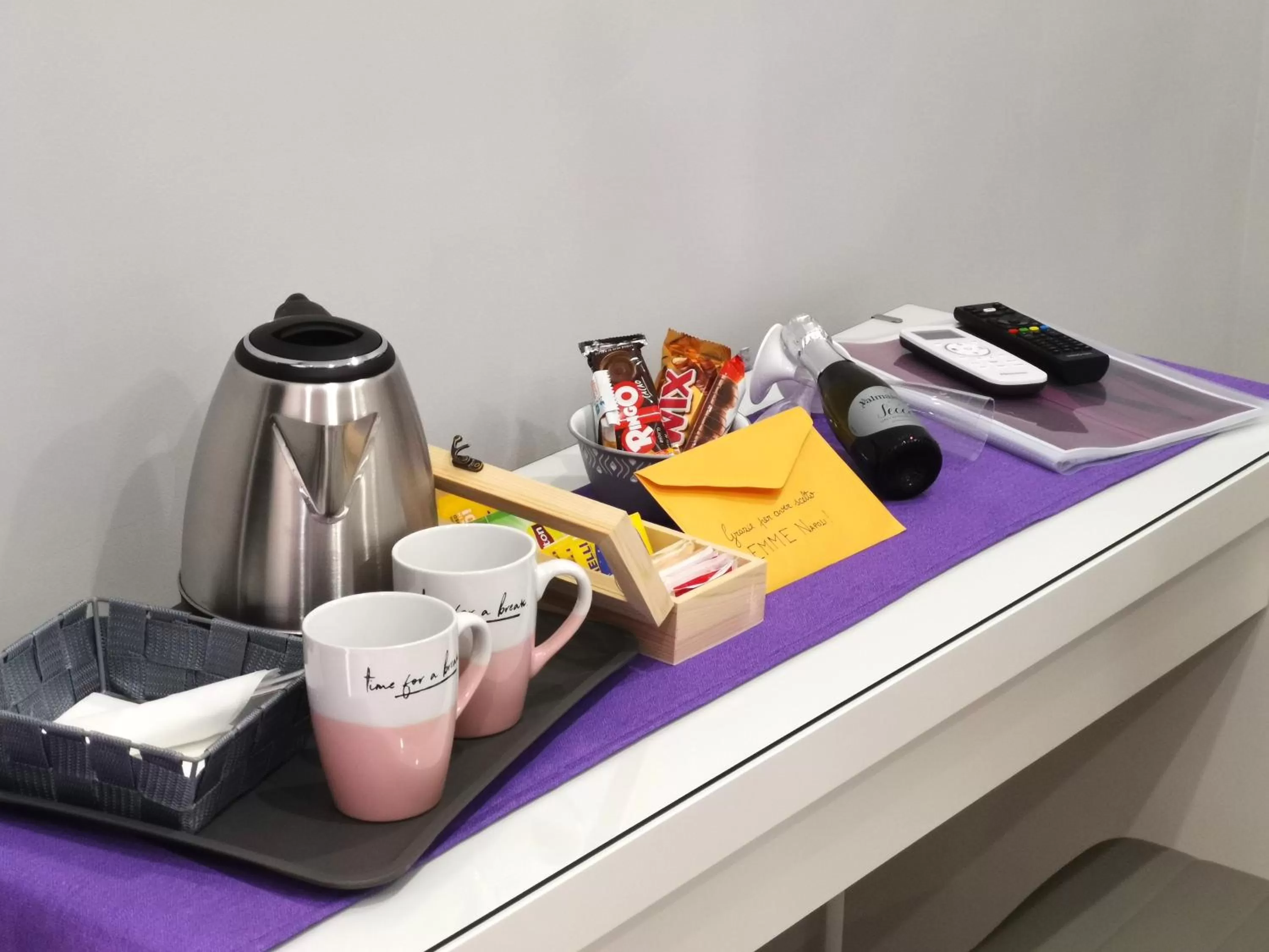 Coffee/tea facilities in EMME Napoli