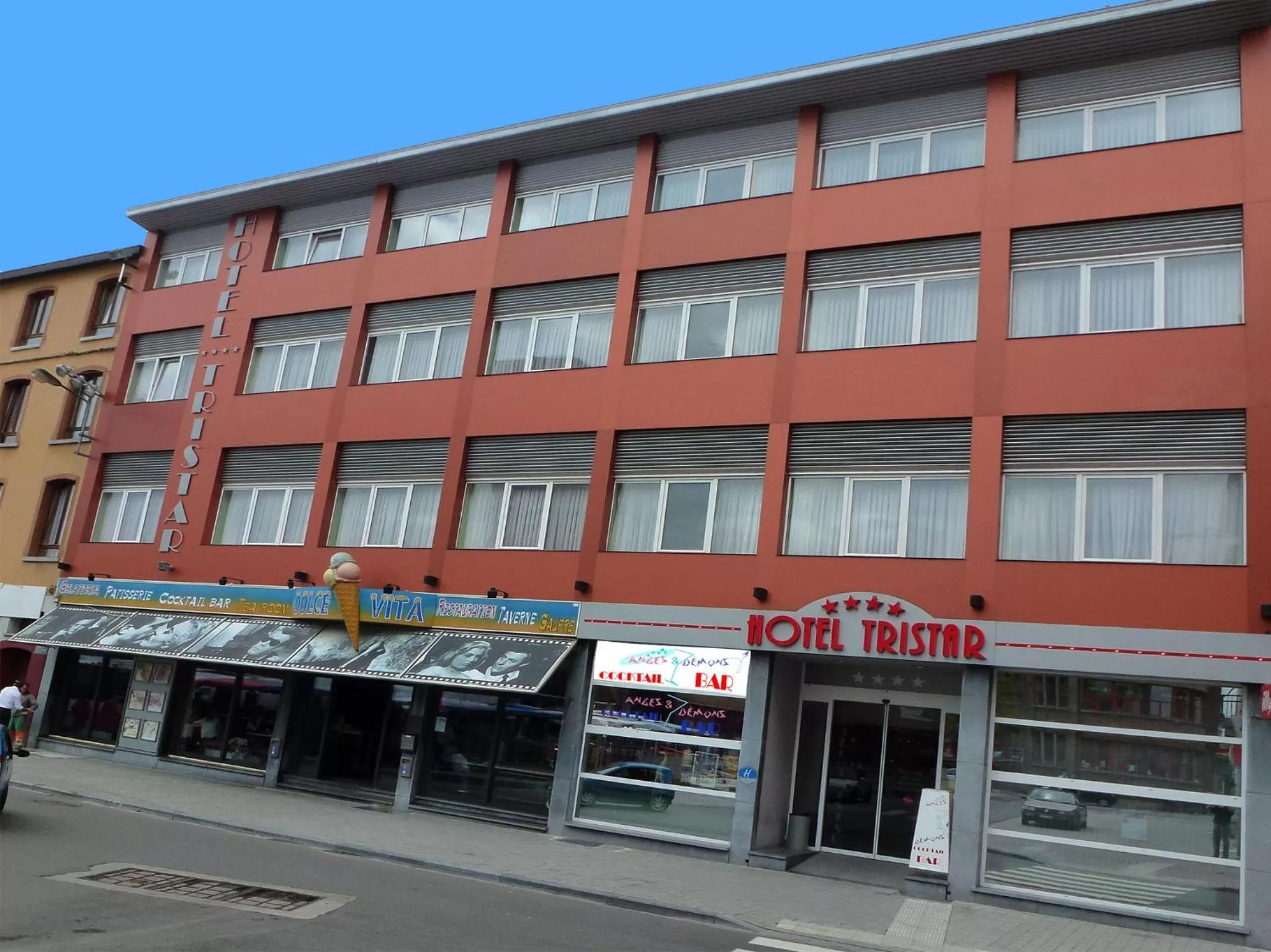 Property building in Hotel Tristar