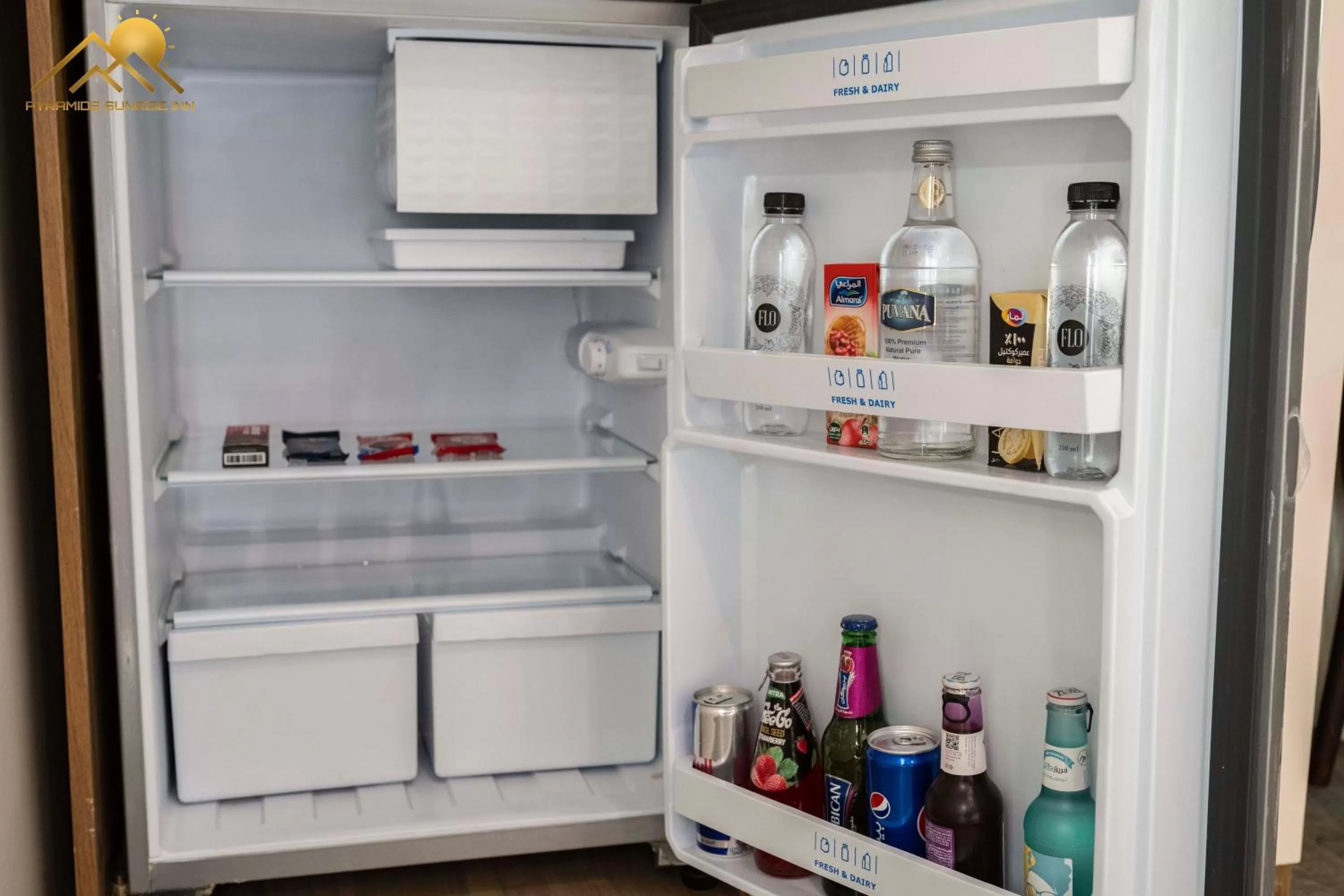 Restaurant/places to eat in Pyramids sunrise inn