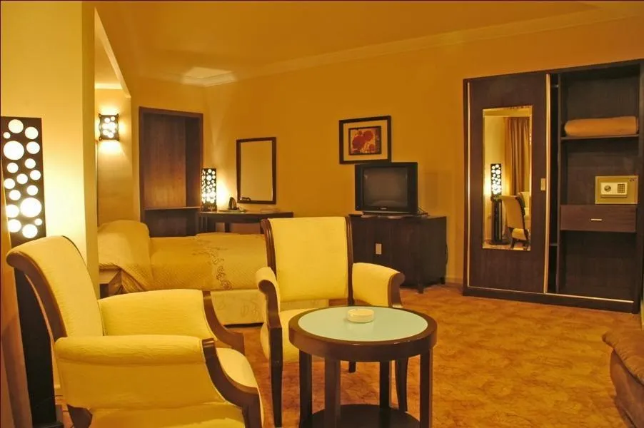 Living room, Seating Area in Galaxy Amman Hotel