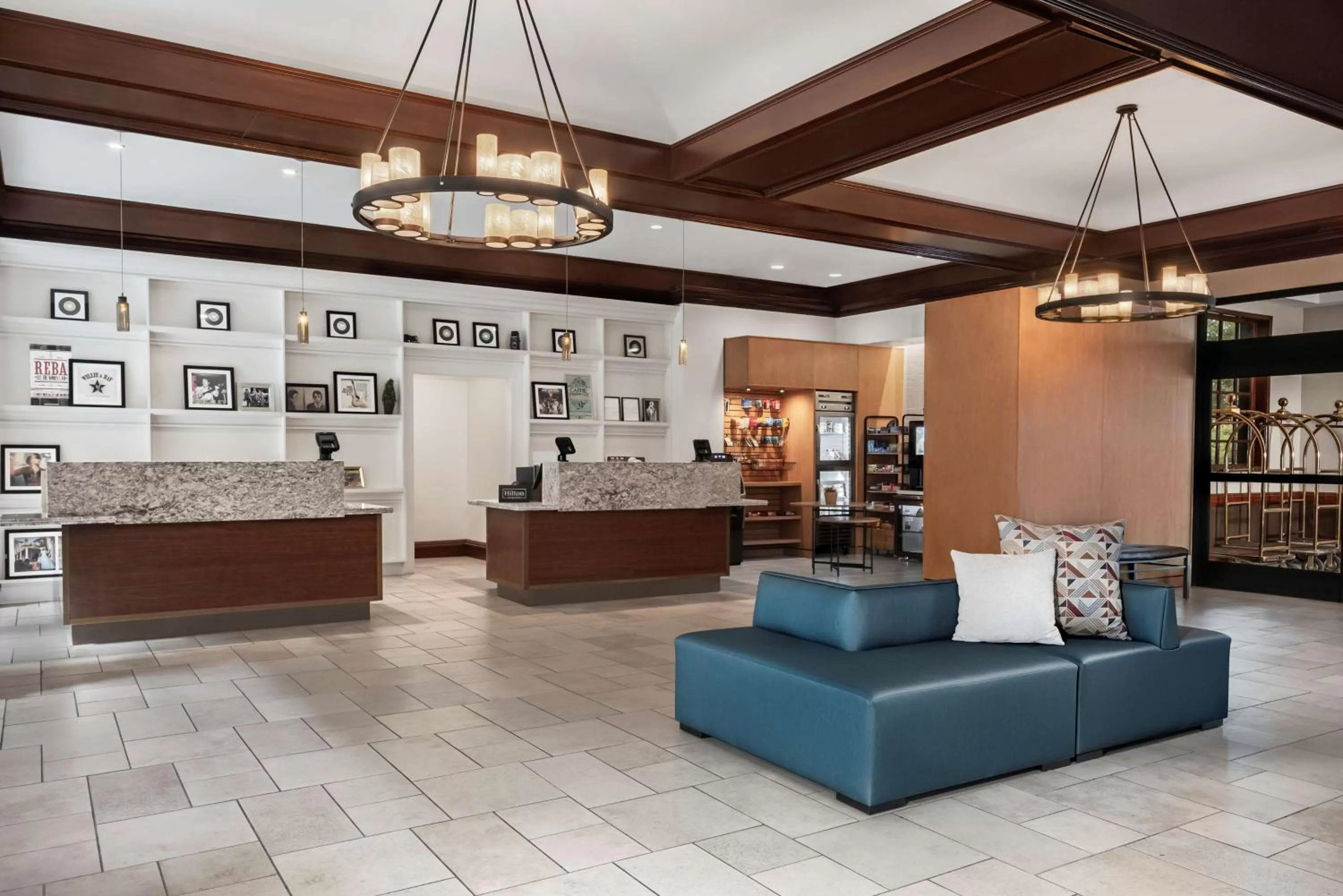 Lobby or reception in Embassy Suites by Hilton Nashville Airport