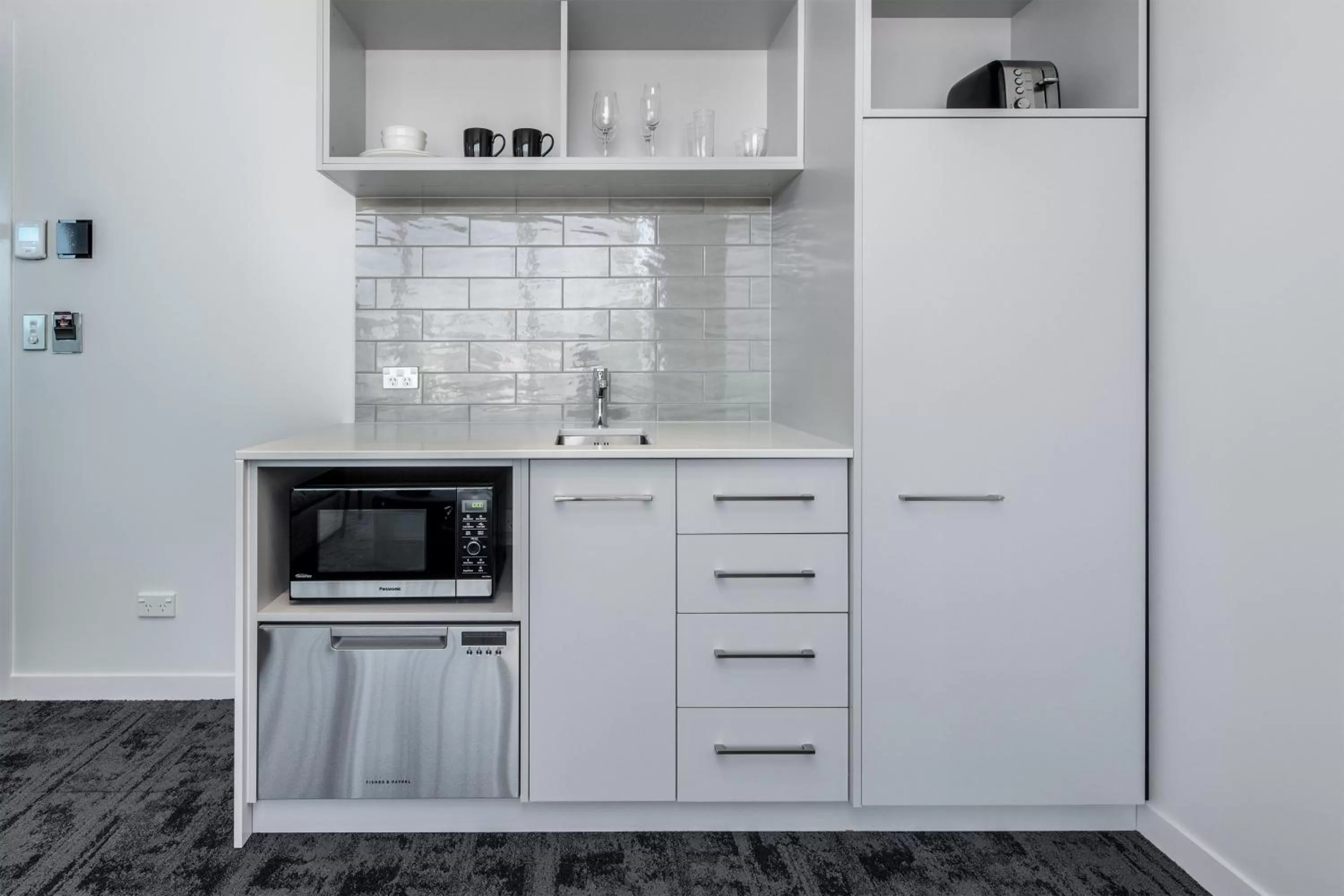 Kitchen or kitchenette in Four Points by Sheraton Auckland