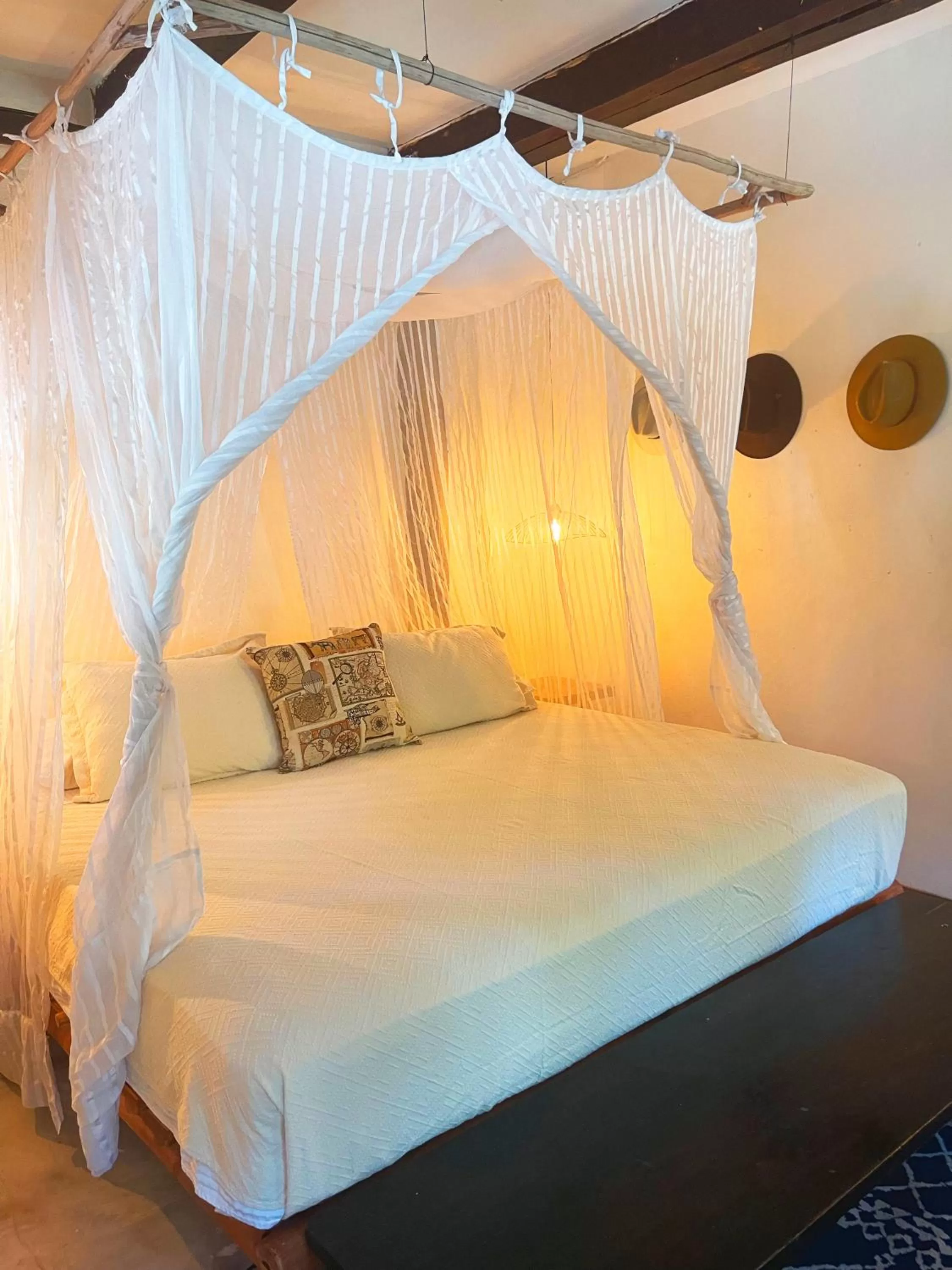 Photo of the whole room, Bed in Sivana Tulum