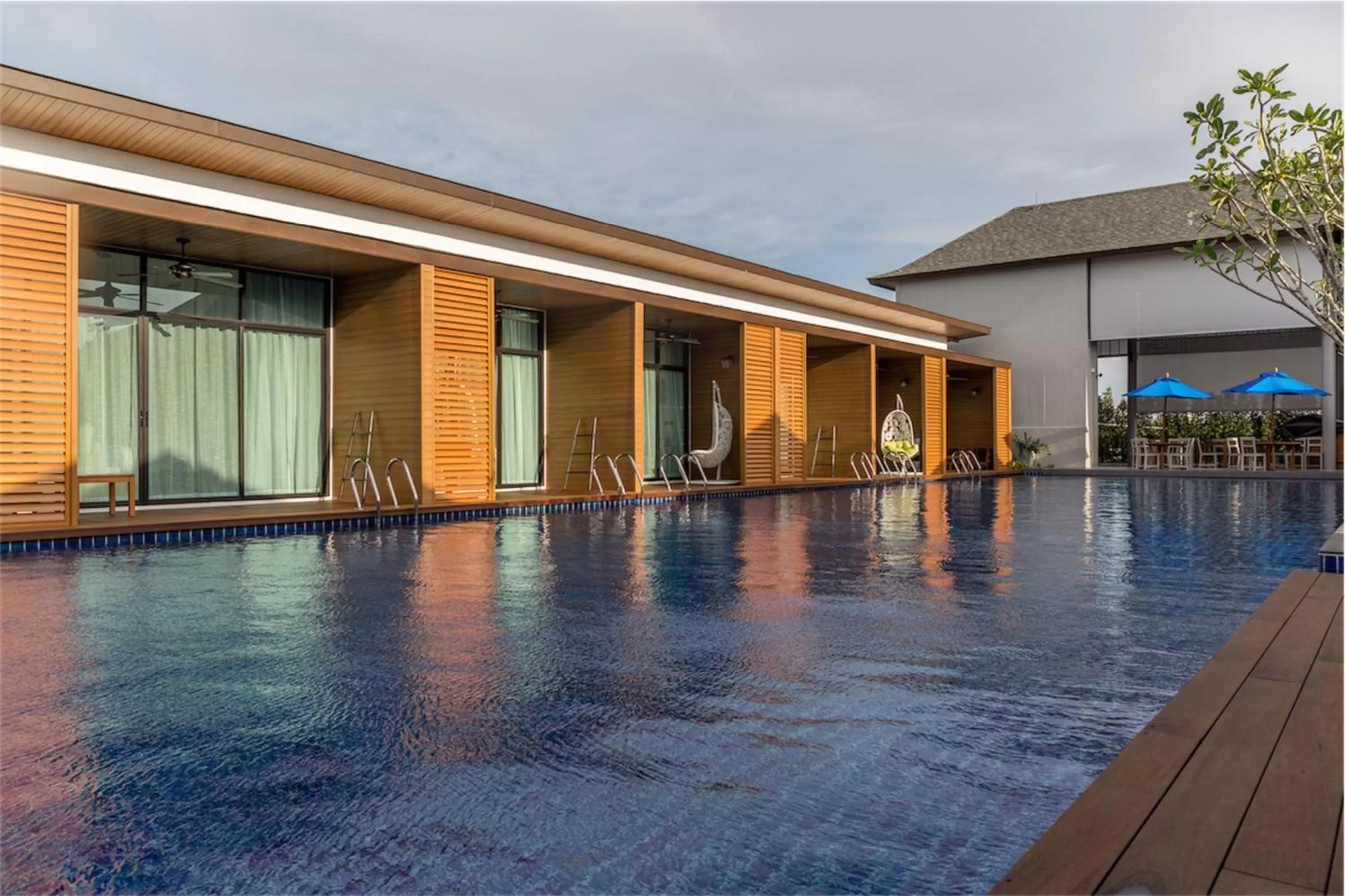 Swimming pool in Vann Hua Hin Resort