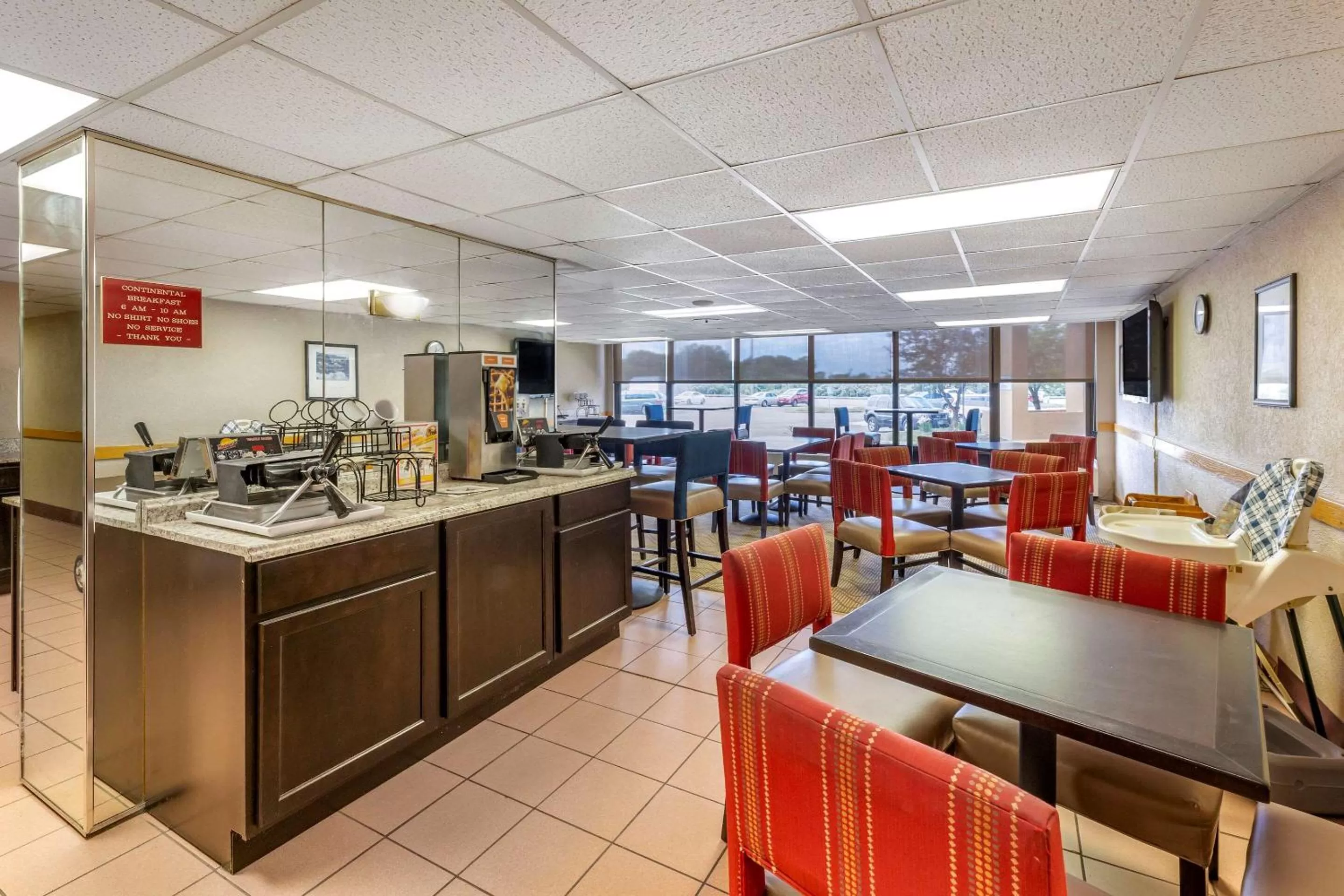 Restaurant/places to eat in Comfort Inn Alliance