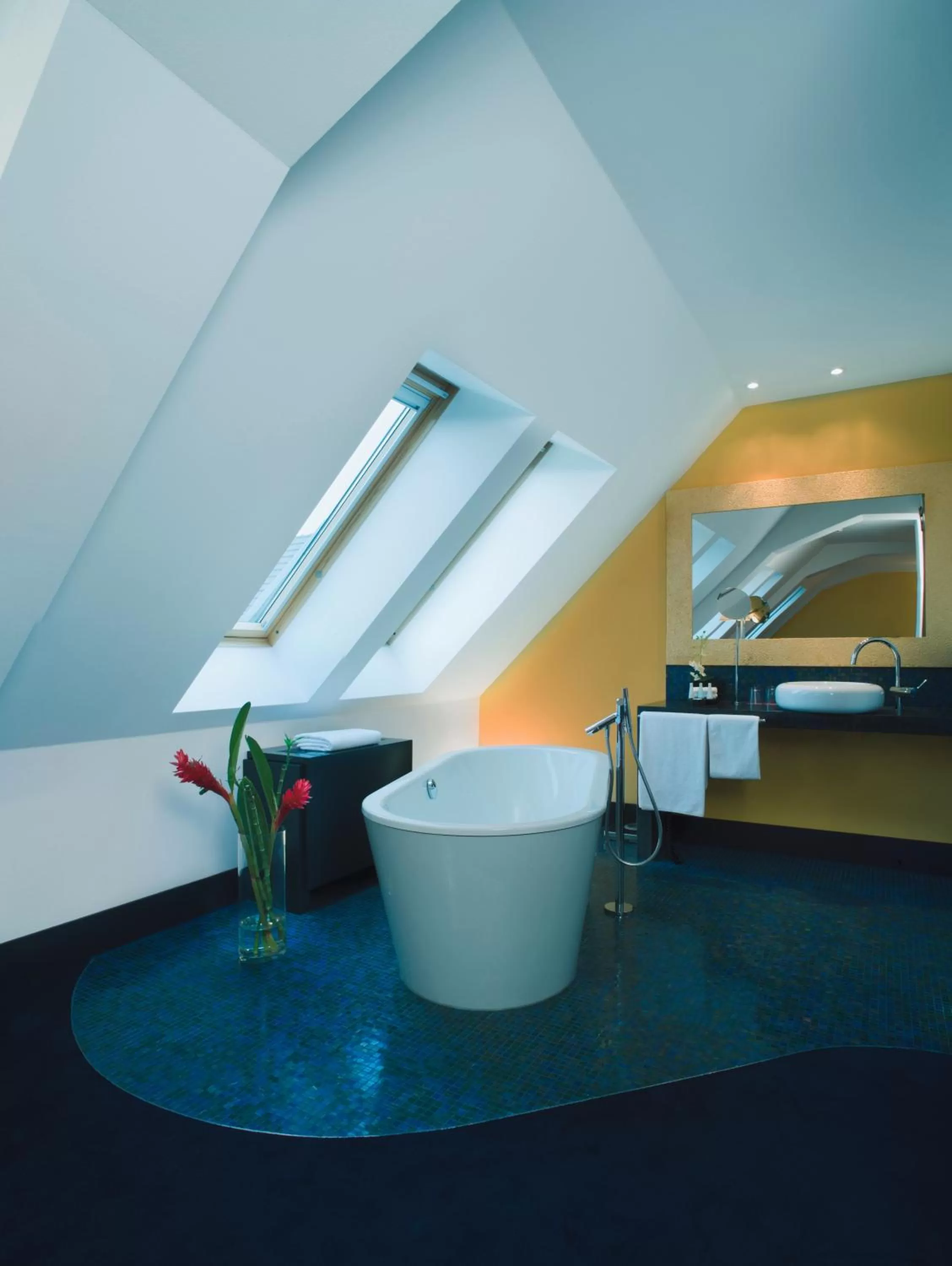 Bathroom in Mövenpick Hotel Berlin Am Potsdamer Platz