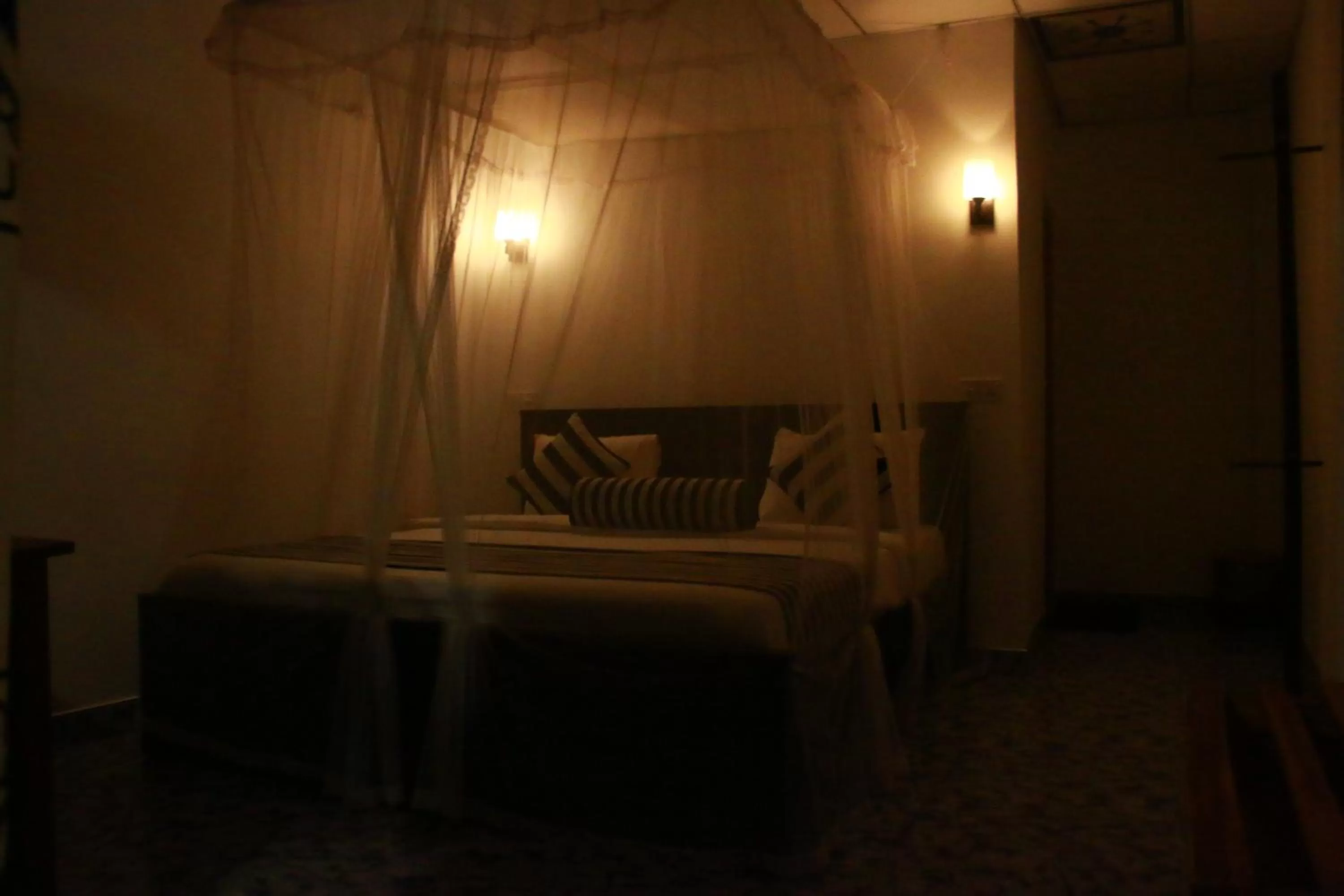 Bed, Seating Area in Different View