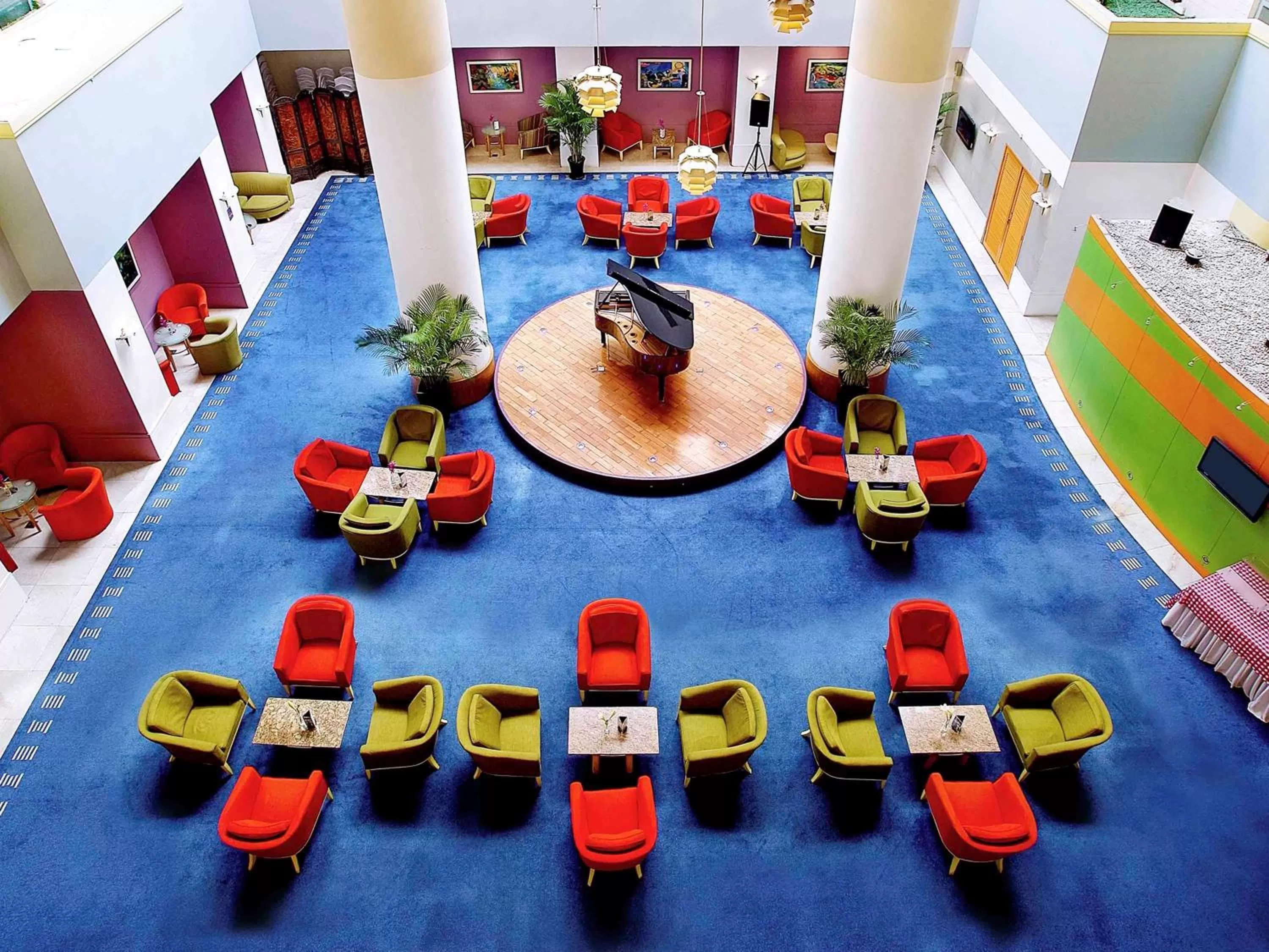 Lounge or bar in Beijing XinQiao Hotel