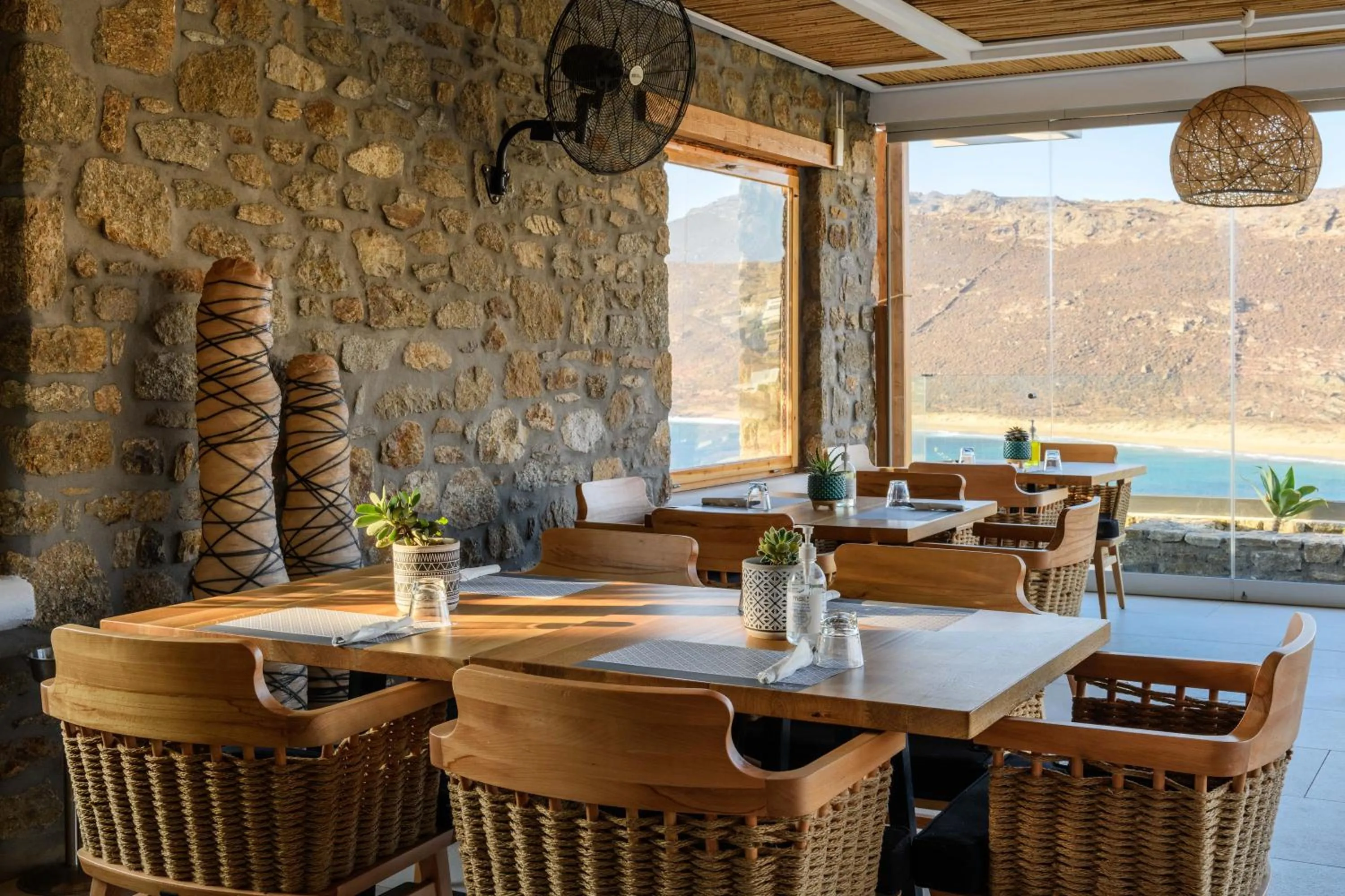 Restaurant/places to eat in Panormos Village Hotel