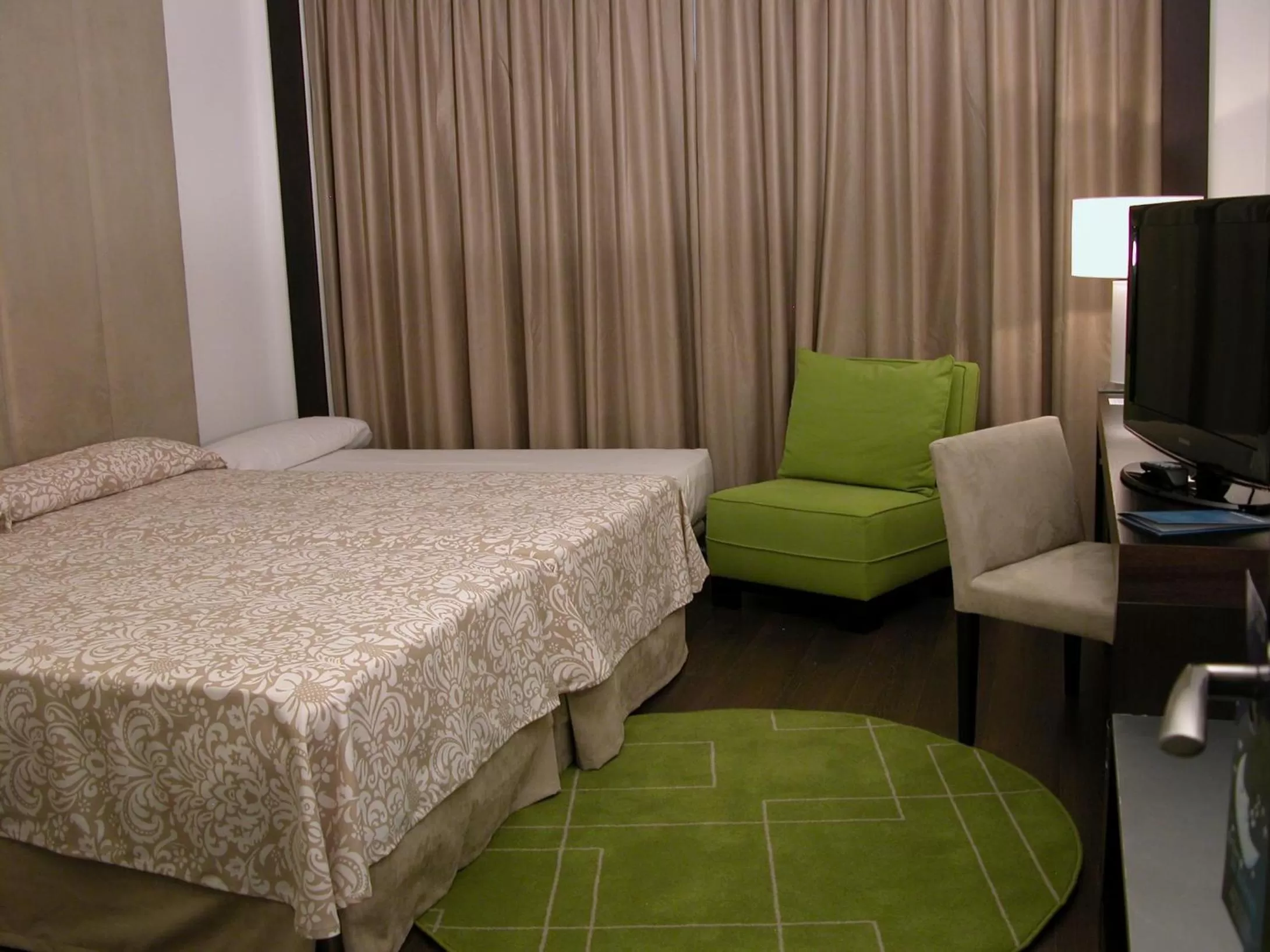 Bedroom, Bed in Hotel Beatriz Albacete & SPA