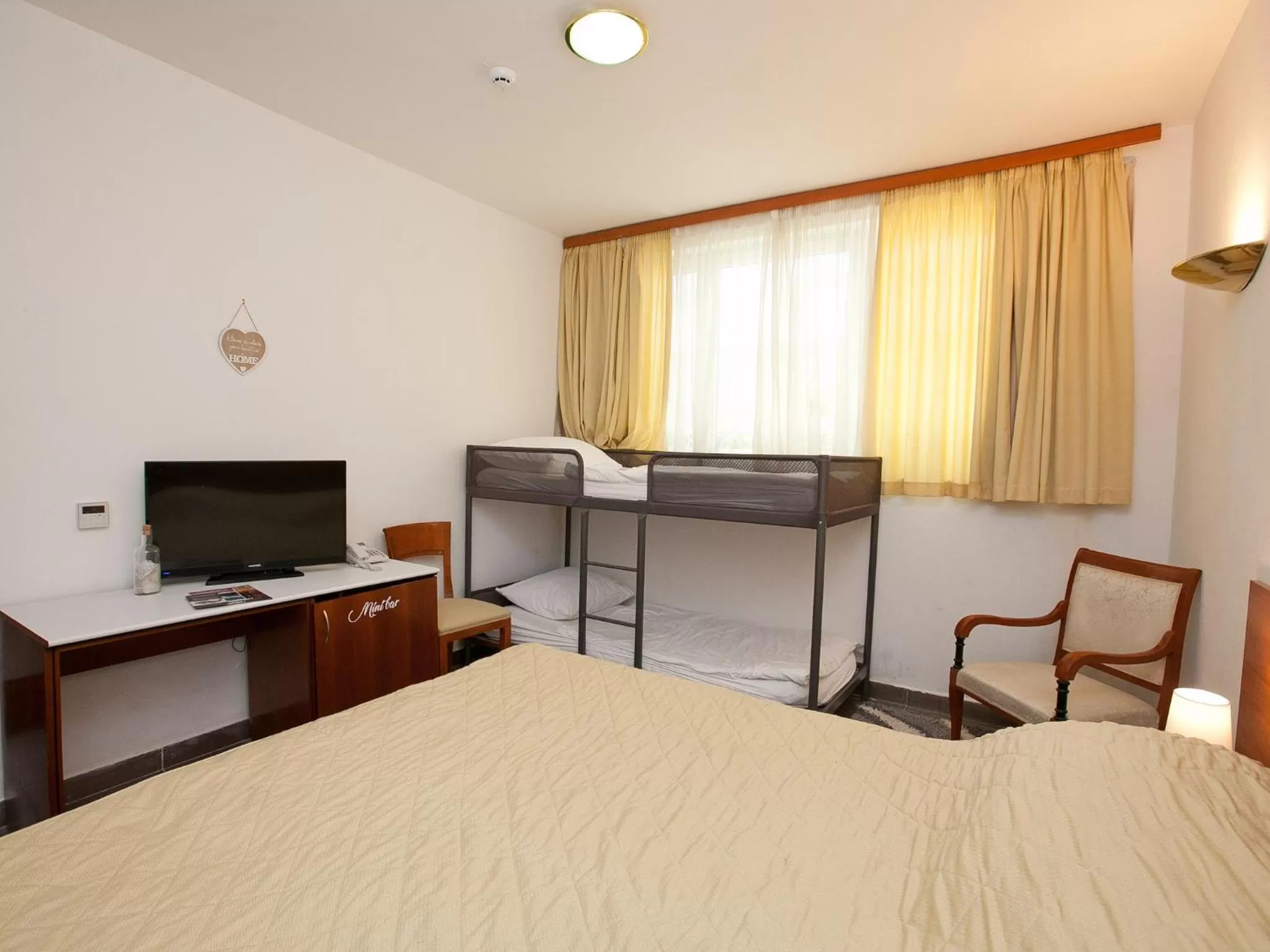 TV and multimedia in Hotel ZaDar