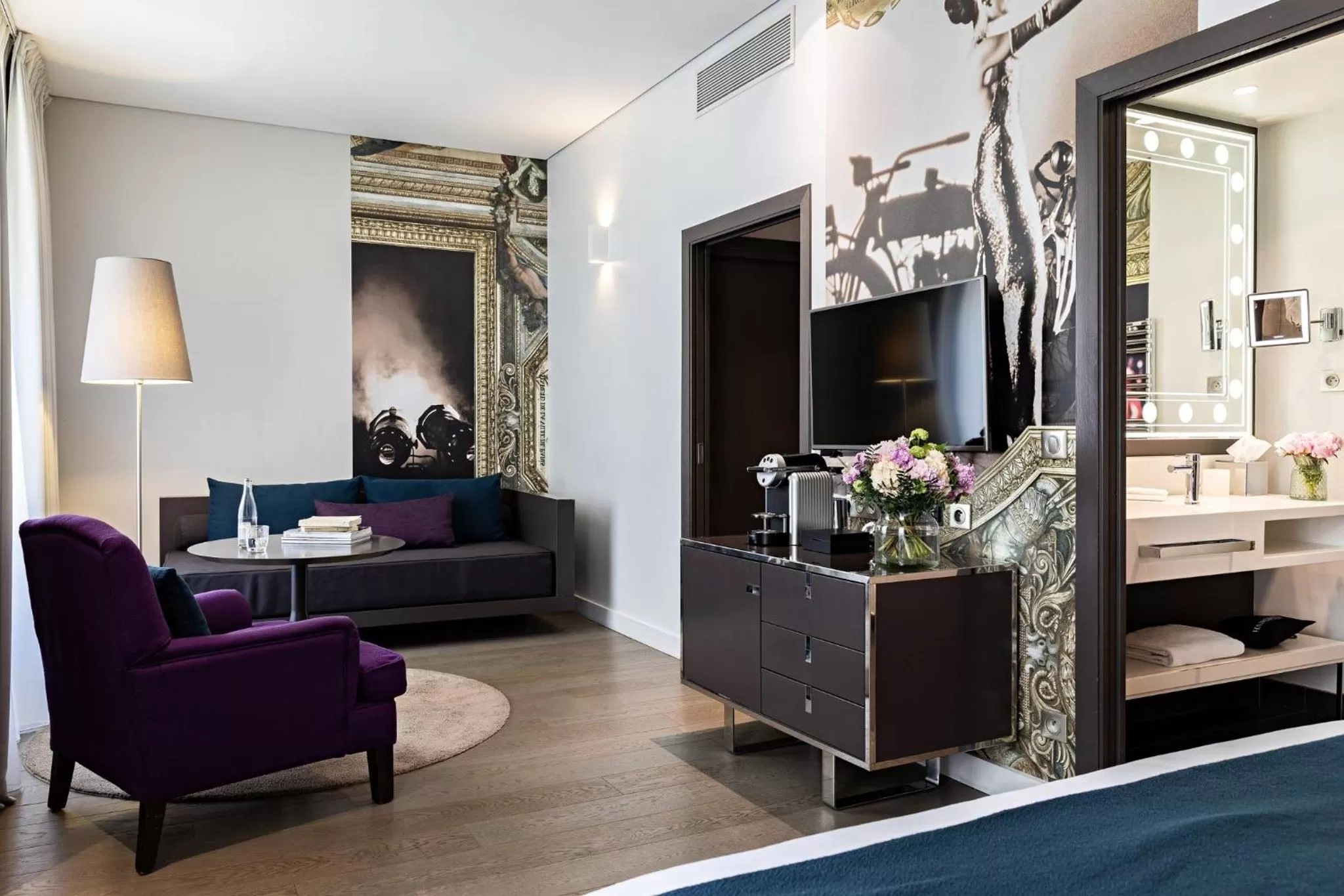 Photo of the whole room in Hotel Indigo Paris - Opera by IHG