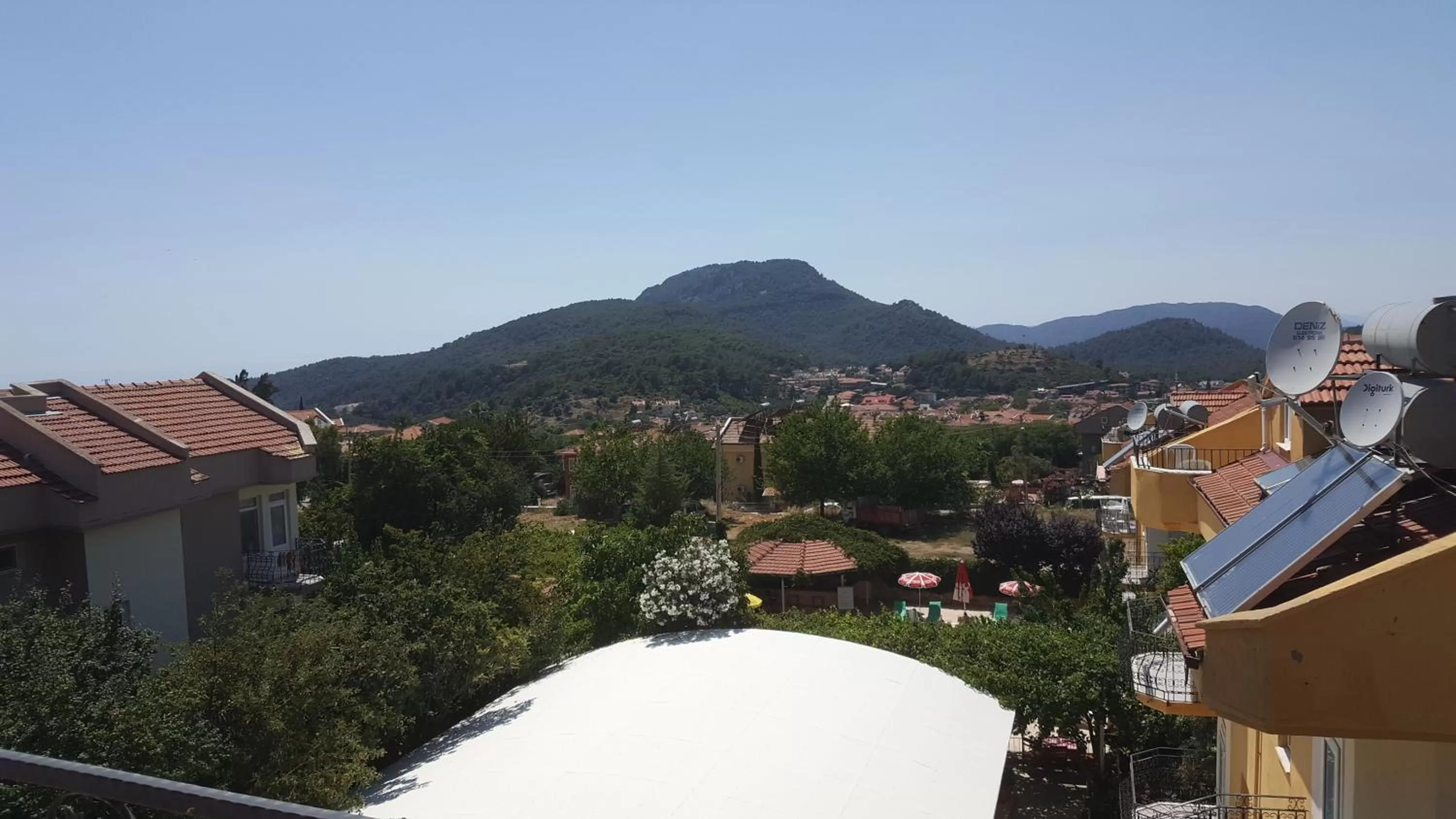 Mountain View in Sunset Apart Otel