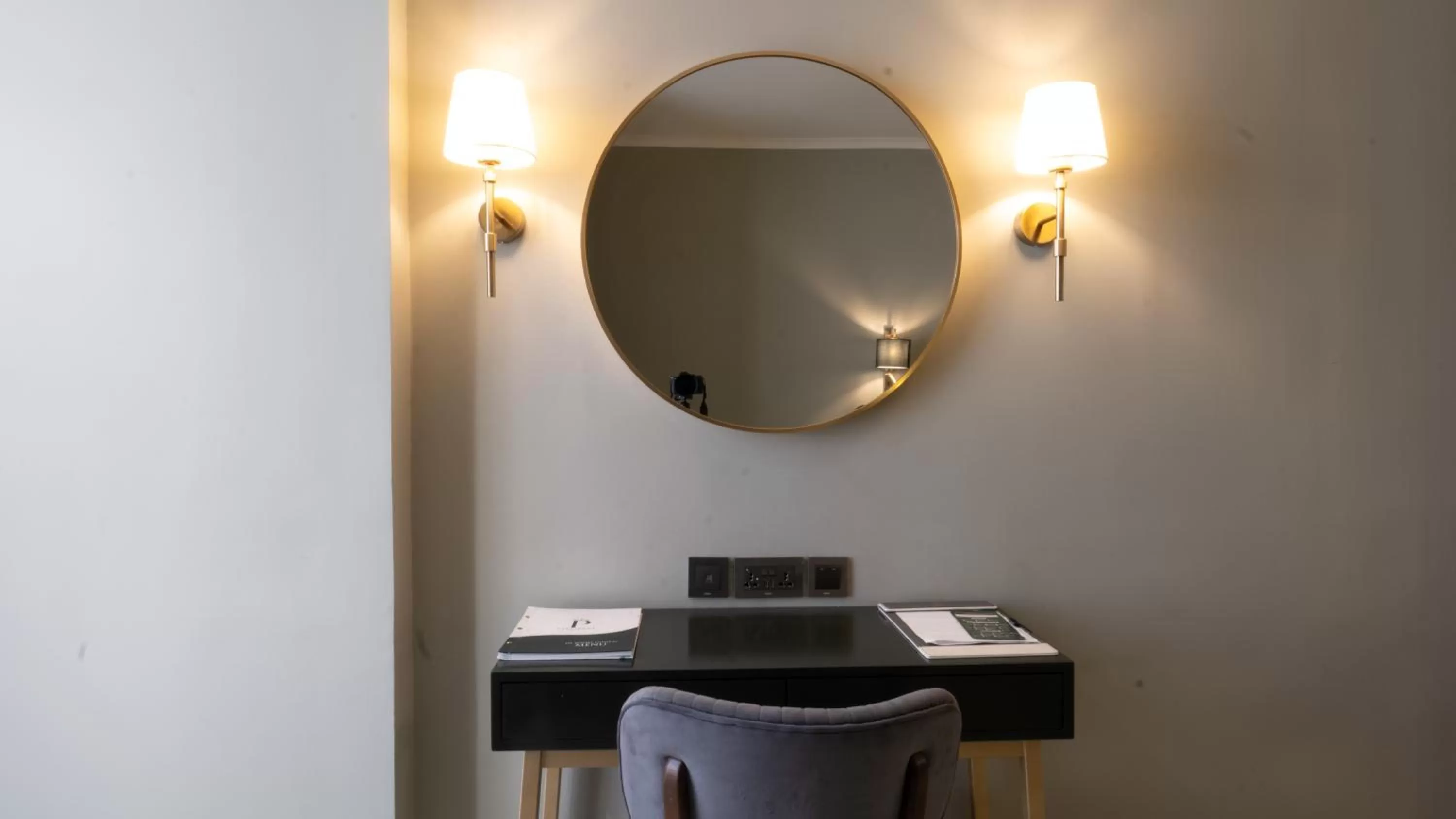 hair dresser in President Hotel