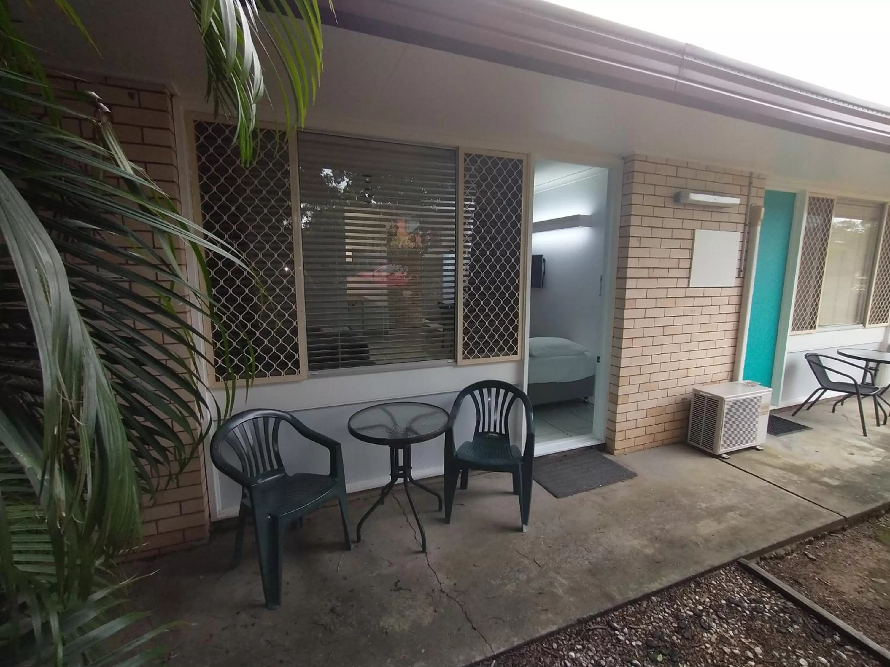 Patio in Aspley Sunset Motel