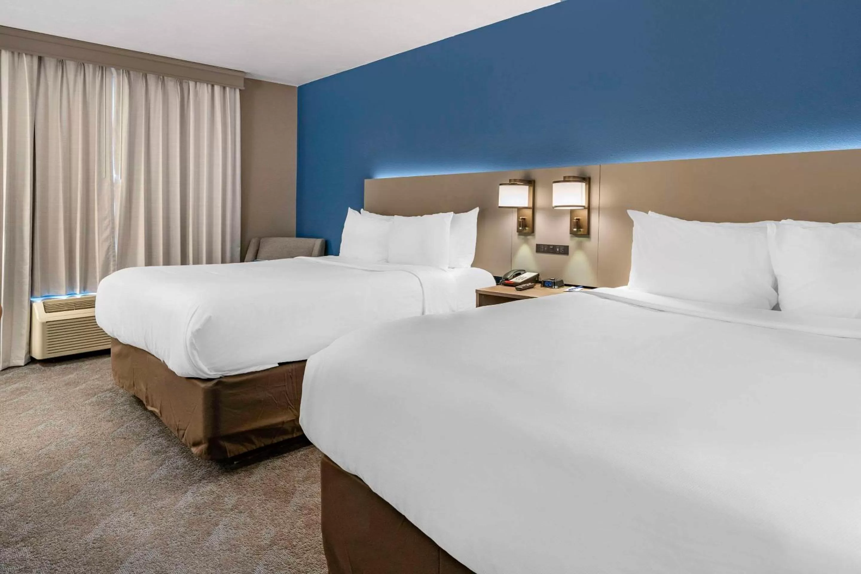 Bedroom, Bed in Comfort Inn & Suites