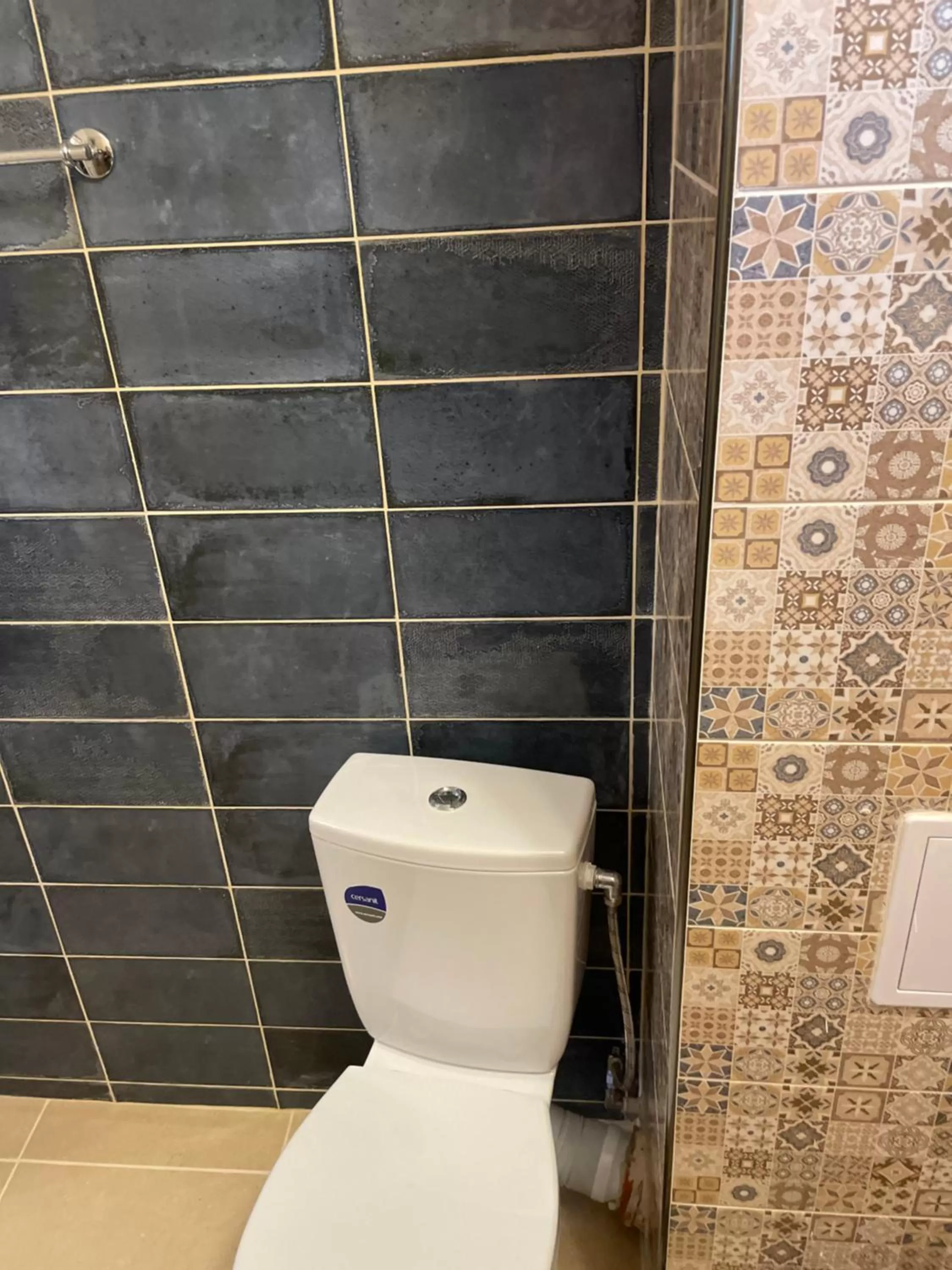 Bathroom in Family Hotel Malibu