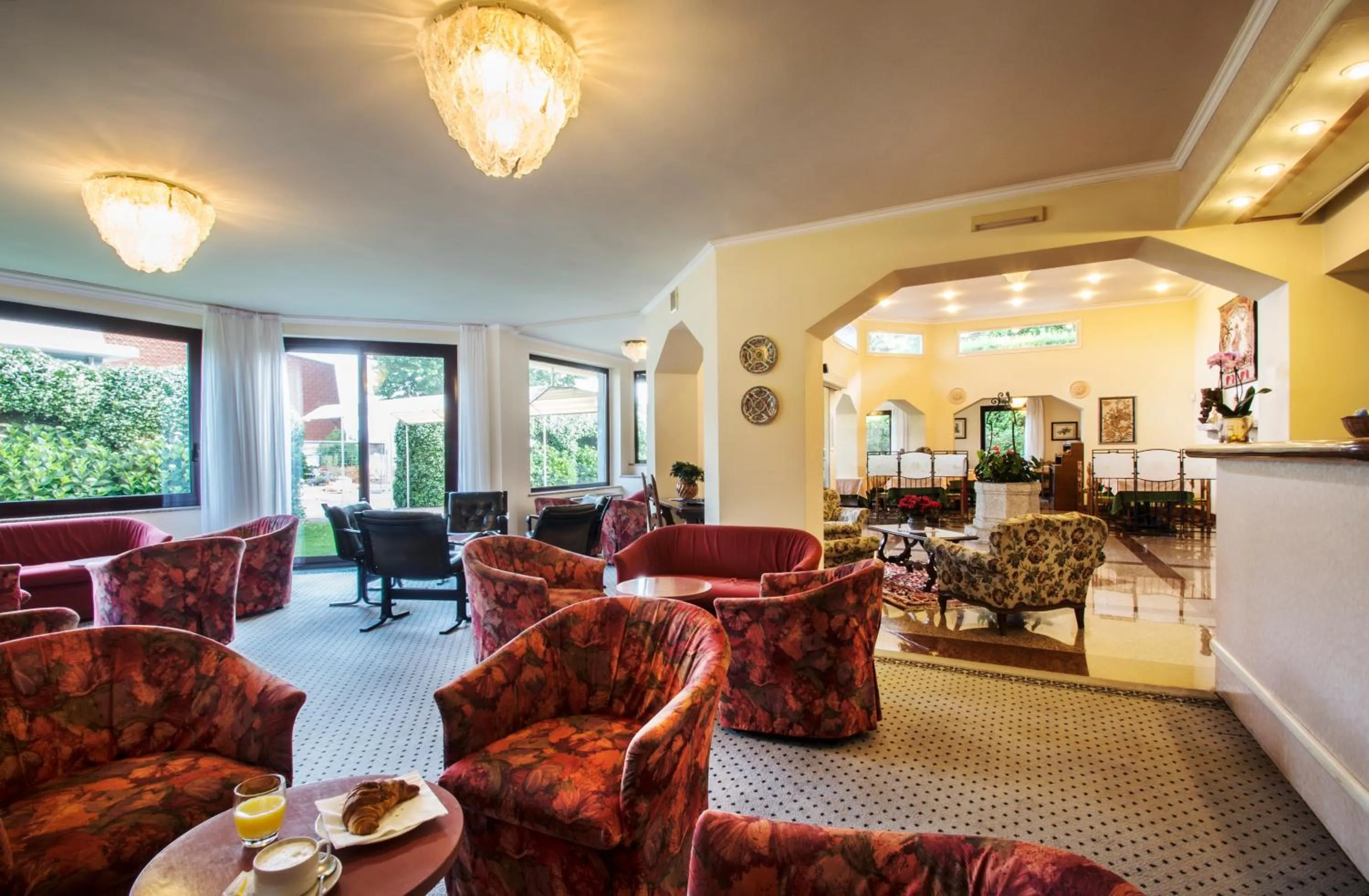 Lounge or bar in Hotel Lido La Perla Nera