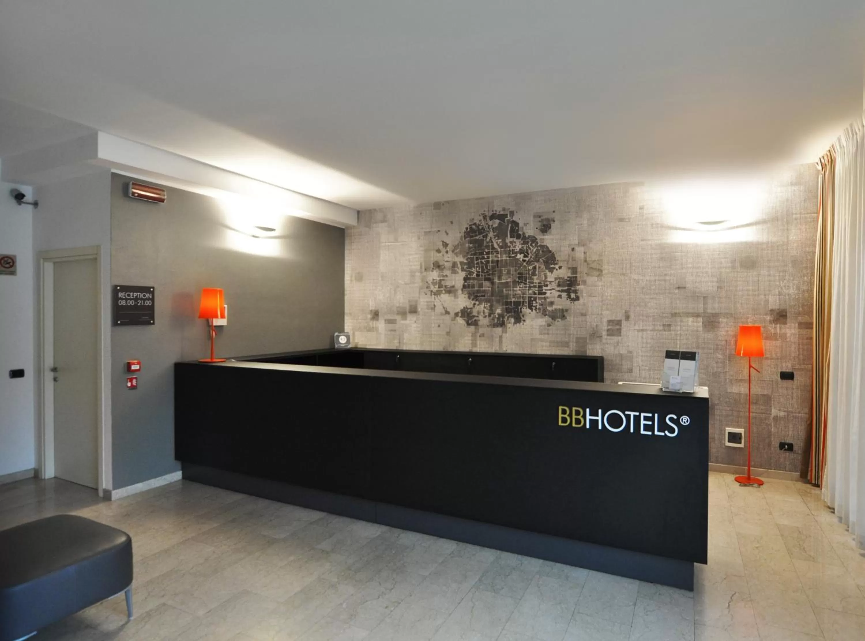 Lobby or reception in BB Hotels Aparthotel Bicocca