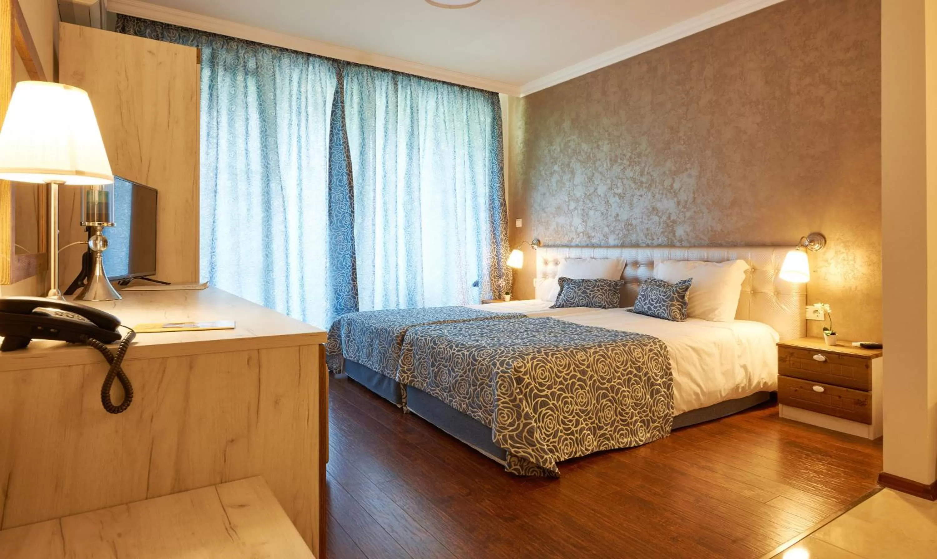 Photo of the whole room, Bed in Penelopa Palace Apart Hotel & SPA