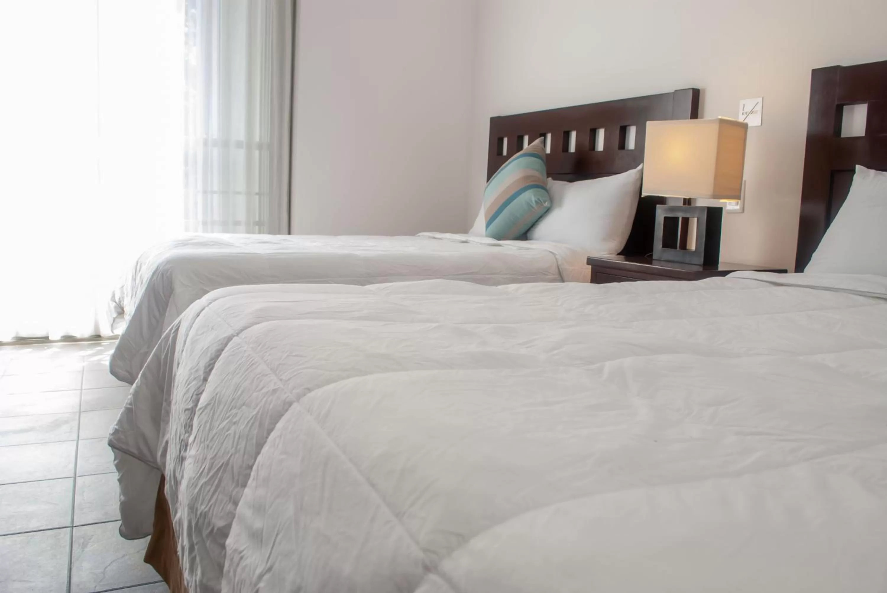 Bedroom, Bed in Dangelos Hotel on Fifth Avenue