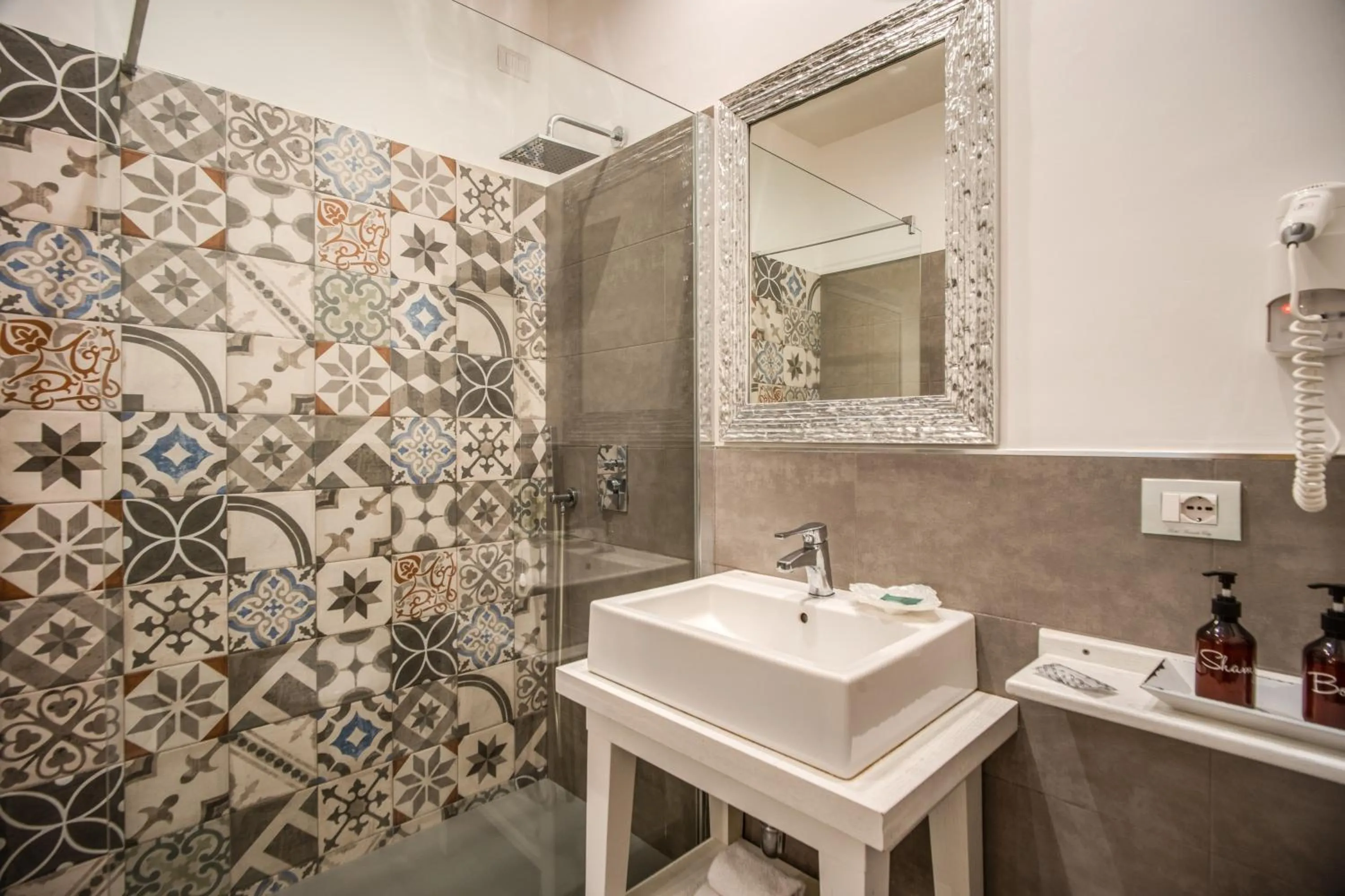 Bathroom in Hotel Sorrento City