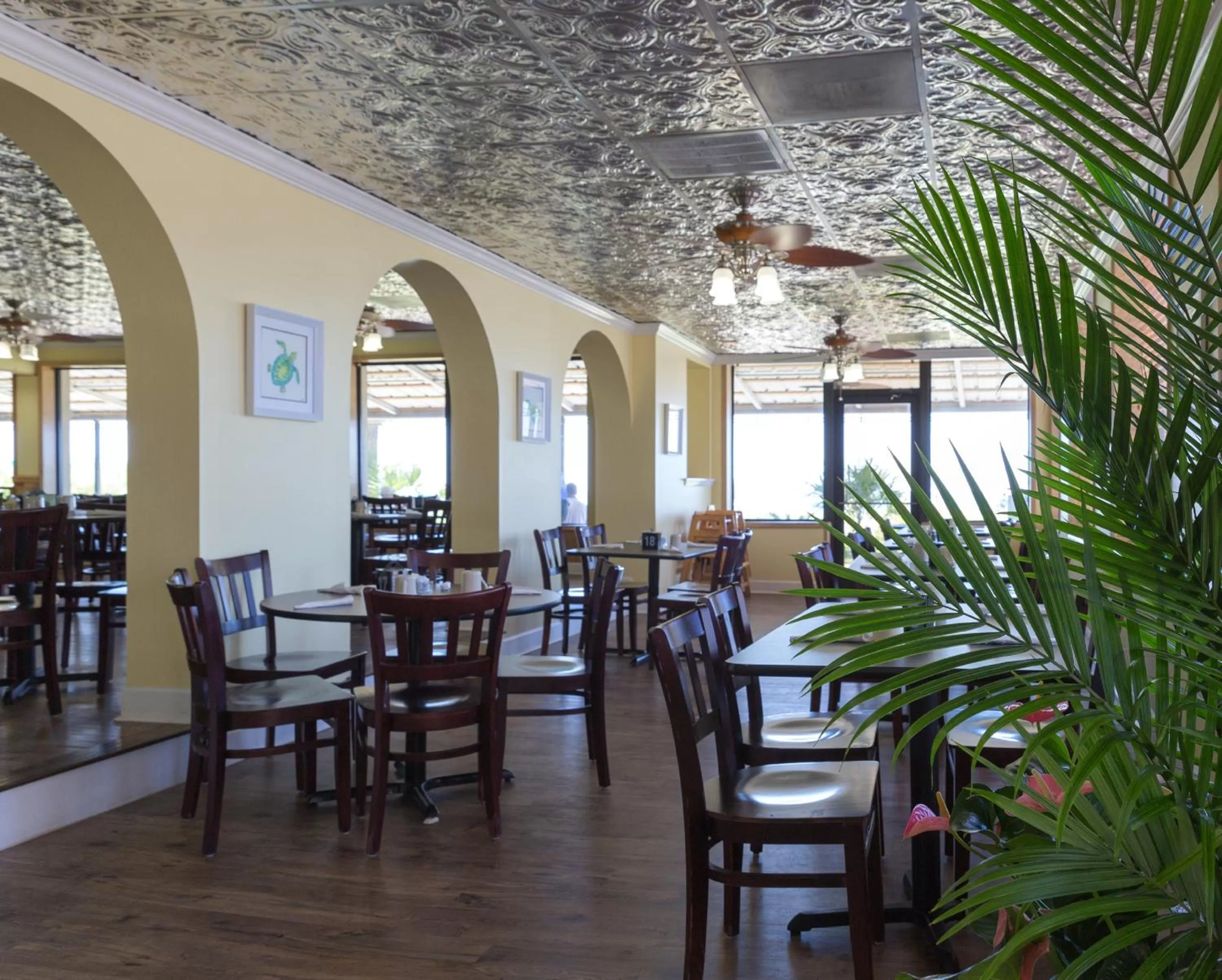 Restaurant/places to eat in Sand Dunes Resort & Suites