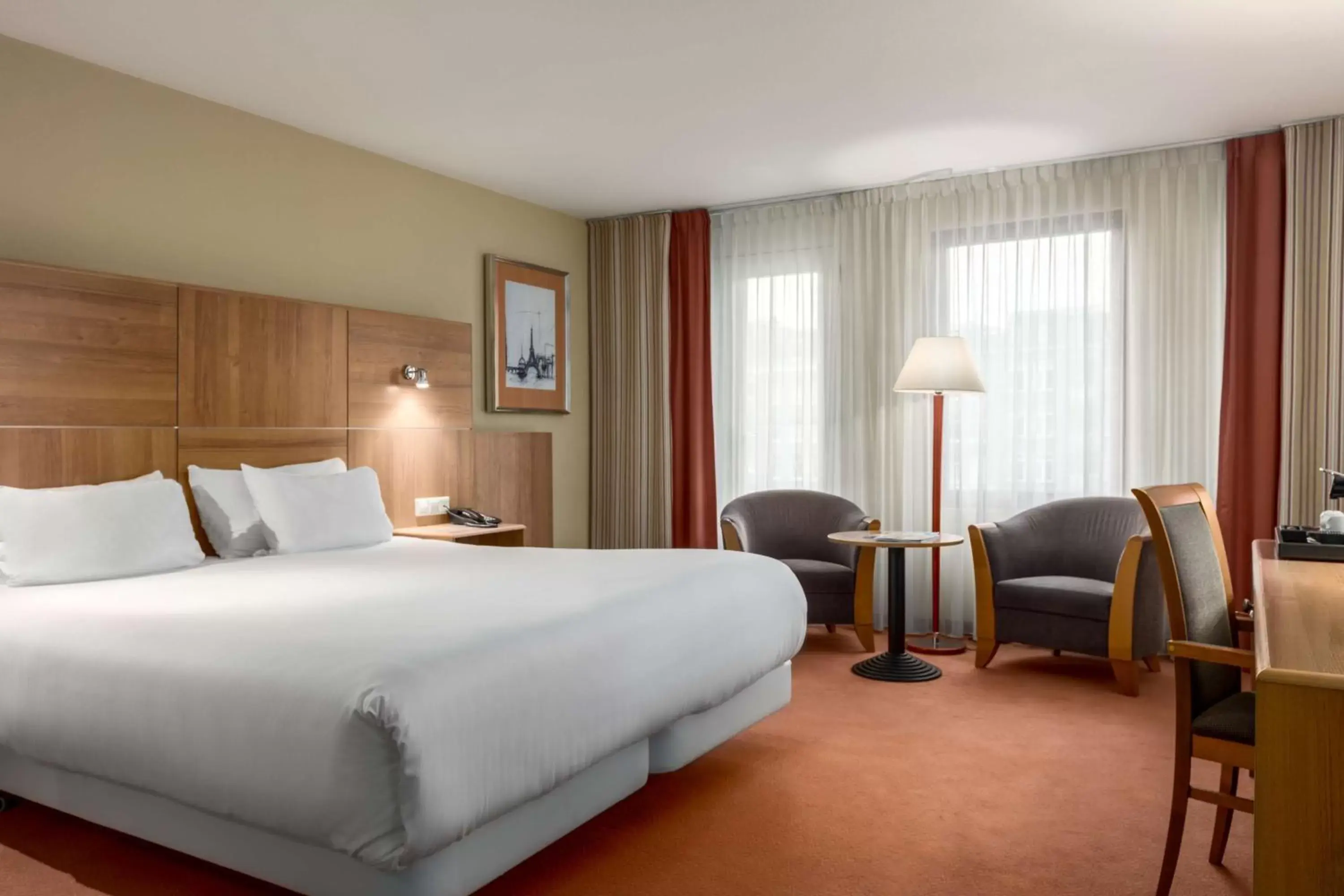 Superior Double or Twin Room with View with Extra Bed (2 Adults + 1 Child) in NH Amsterdam Museum Quarter Superior Double or Twin Room with View with Extra Bed (2 Adults + 1 Child) in NH Amsterdam Museum Quarter