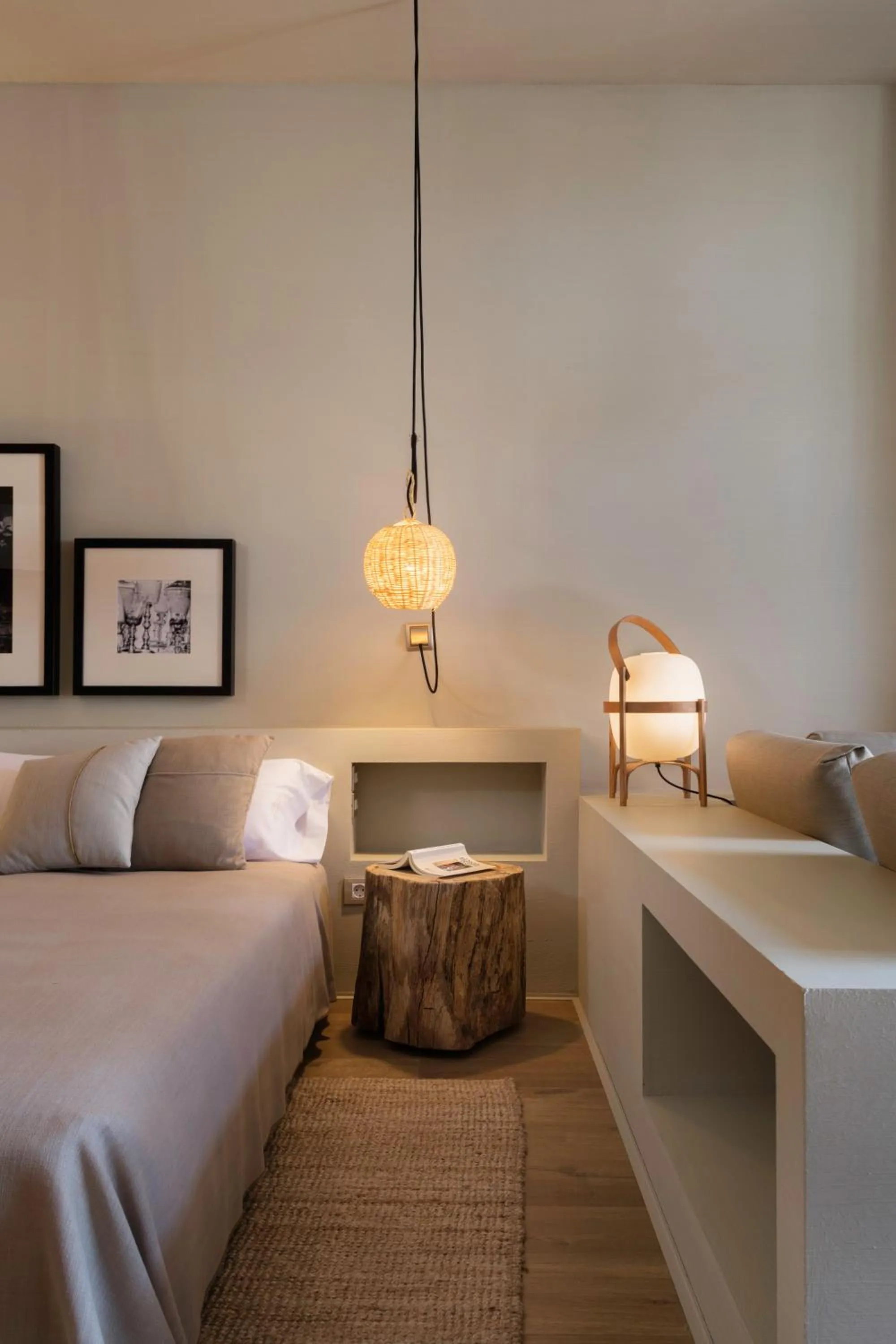 Bedroom, Bed in Hotel Peralada Wine Spa & Golf