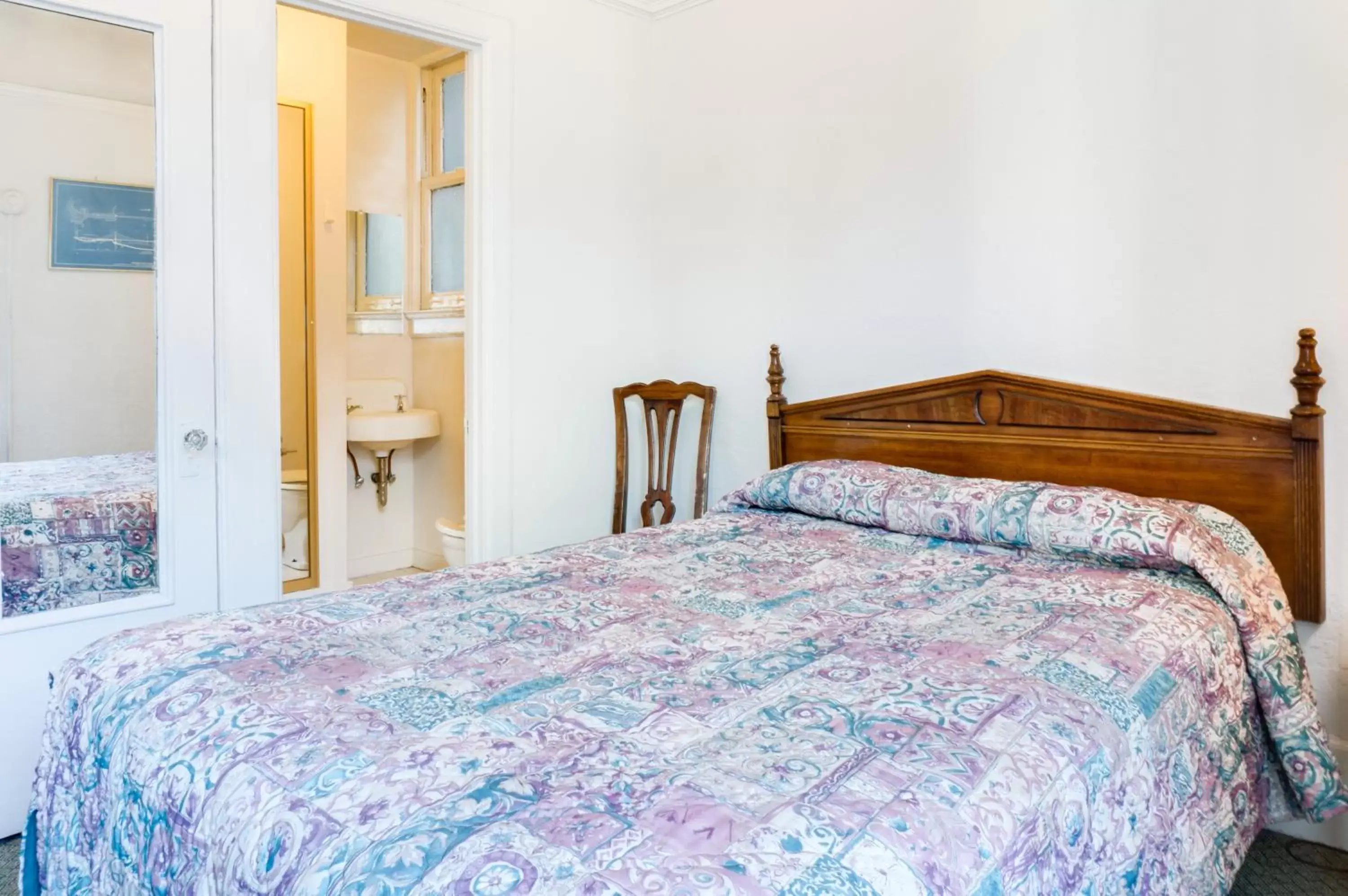 Standard Room with One Double Bed in Aida Plaza Hotel Standard Room with One Double Bed in Aida Plaza Hotel