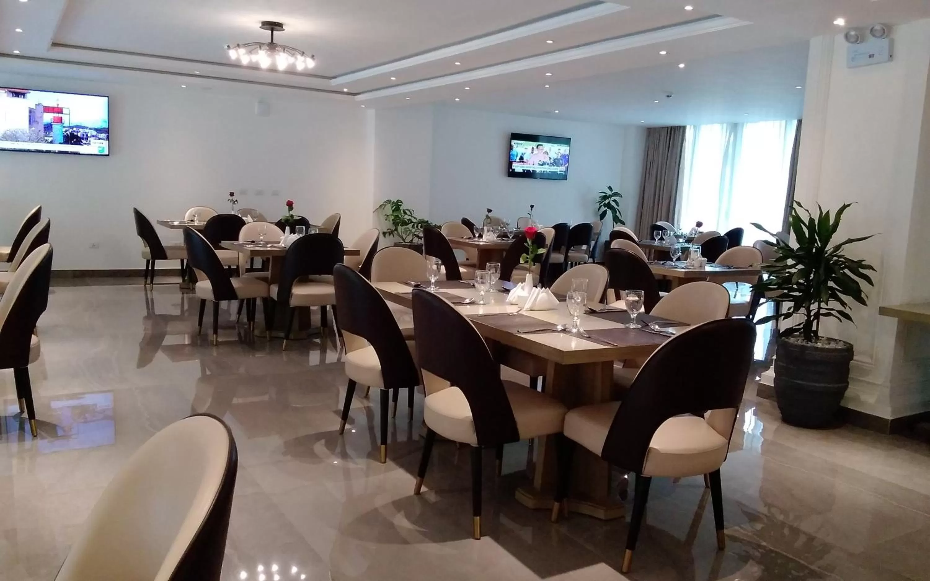 Restaurant/places to eat in Check Inn Hotel Addis Ababa