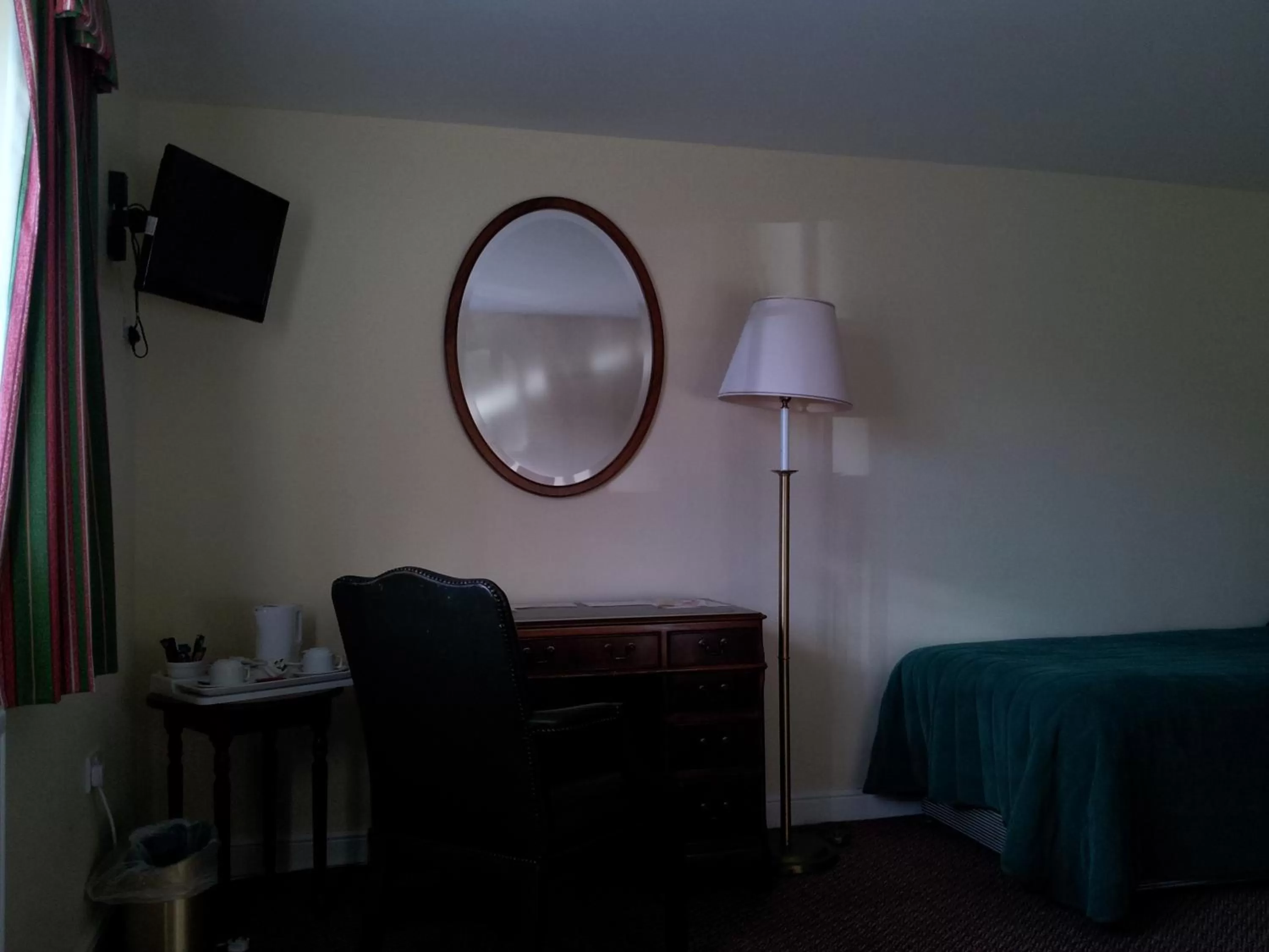 Decorative detail, Bed in Red Lion Dunston