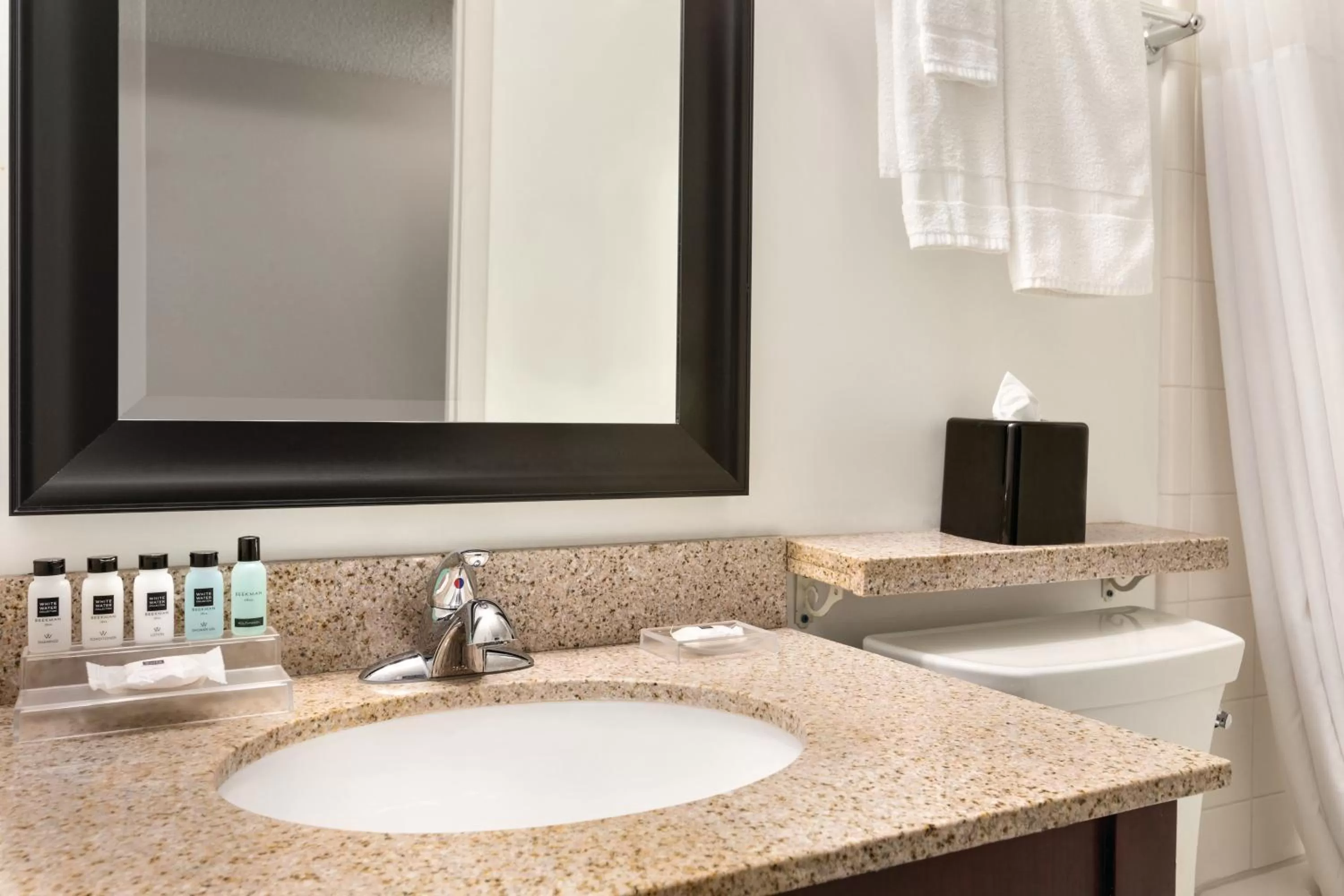 Bathroom in Country Inn & Suites by Radisson, Traverse City, MI