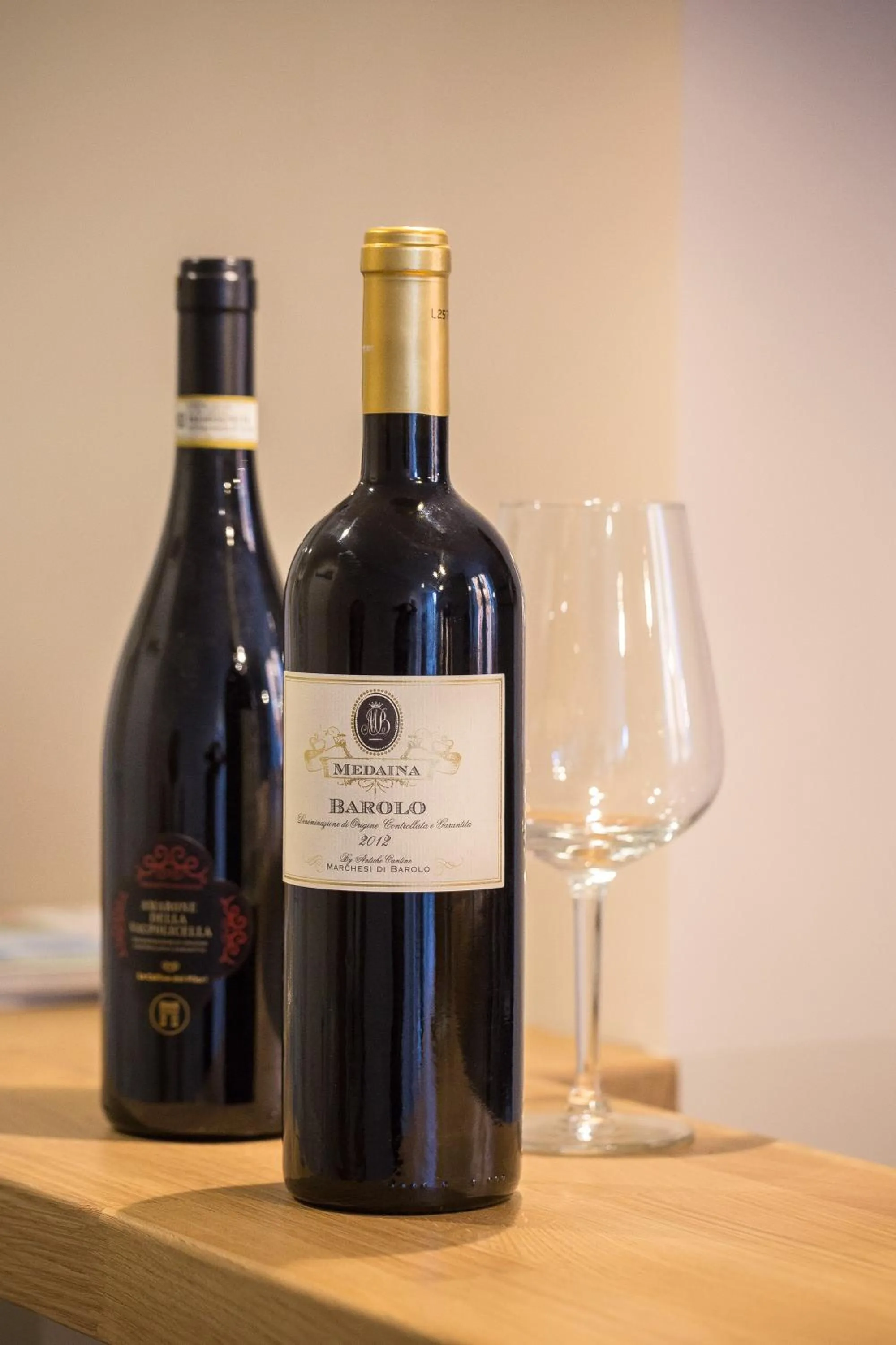 Decorative detail in Palazzo Baj in Trastevere