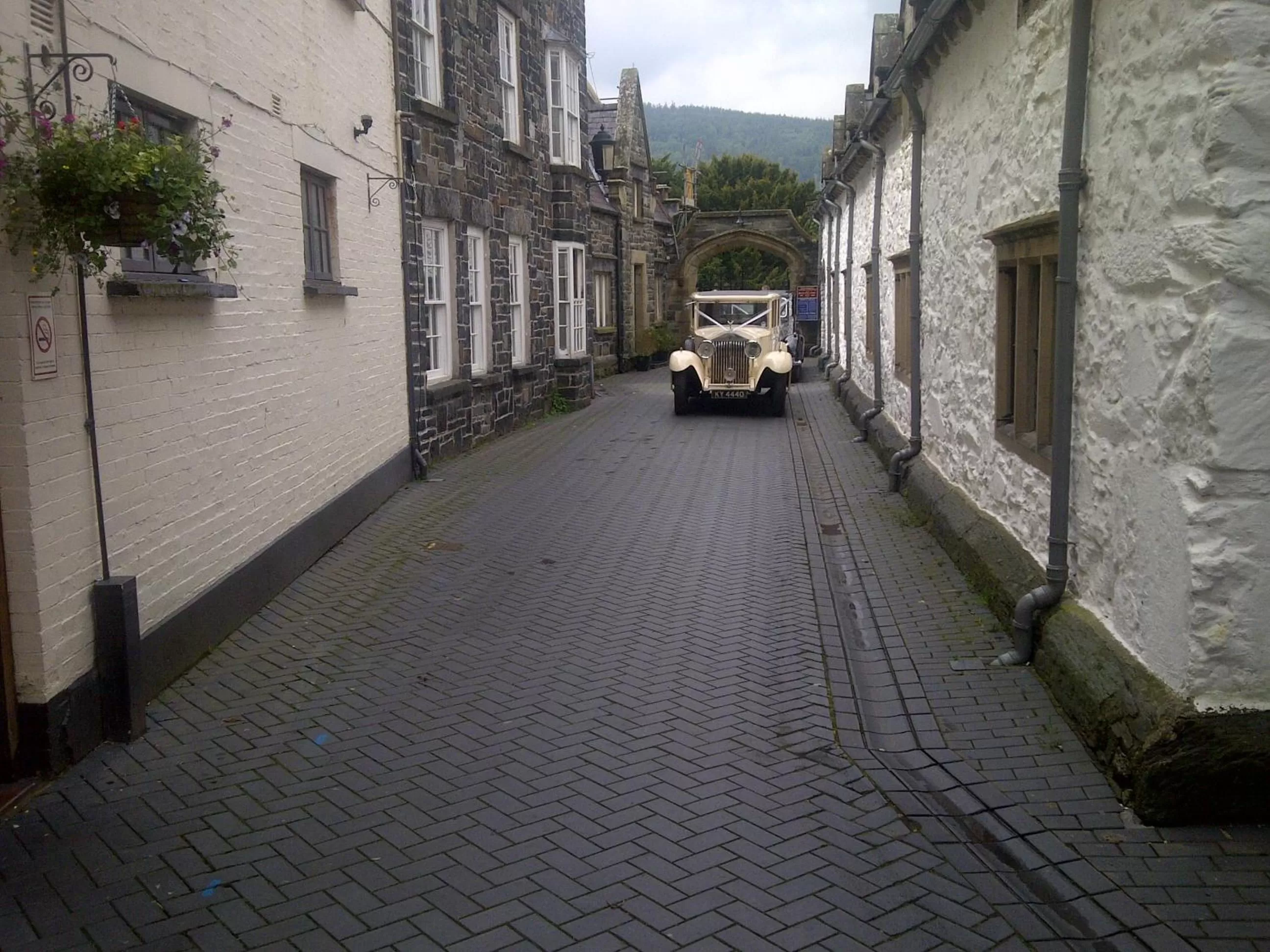 Neighbourhood in The Eagles Hotel