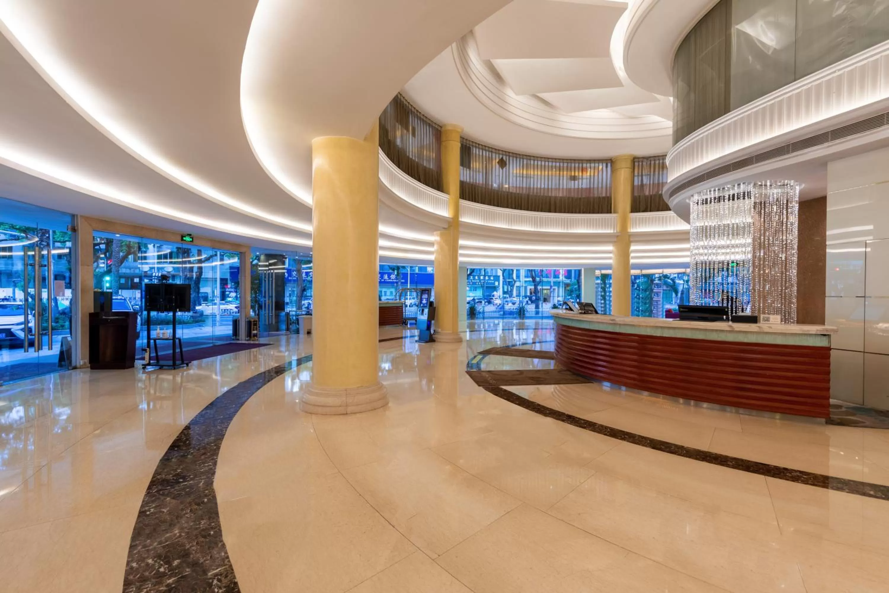 Lobby or reception in Guangdong Hotel (Zhuhai)