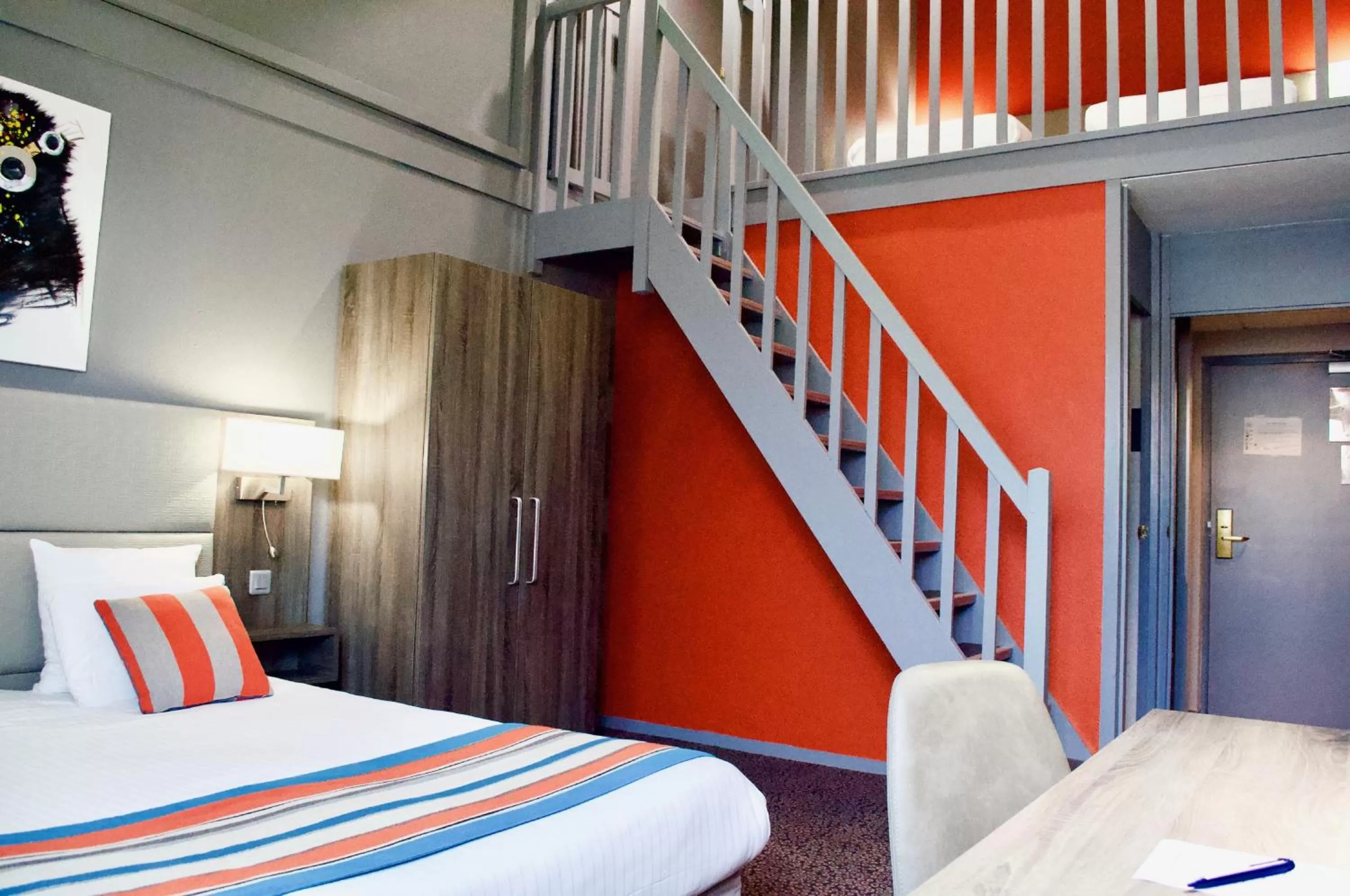 Bed in Kyriad Prestige - Bordeaux Aeroport