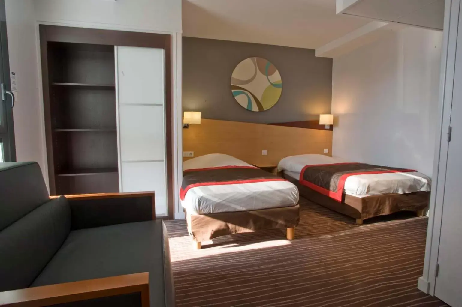 Standard Room - 2 Single Beds 1 Sofa Bed in Kyriad Hotel Dijon Gare Standard Room - 2 Single Beds 1 Sofa Bed in Kyriad Hotel Dijon Gare