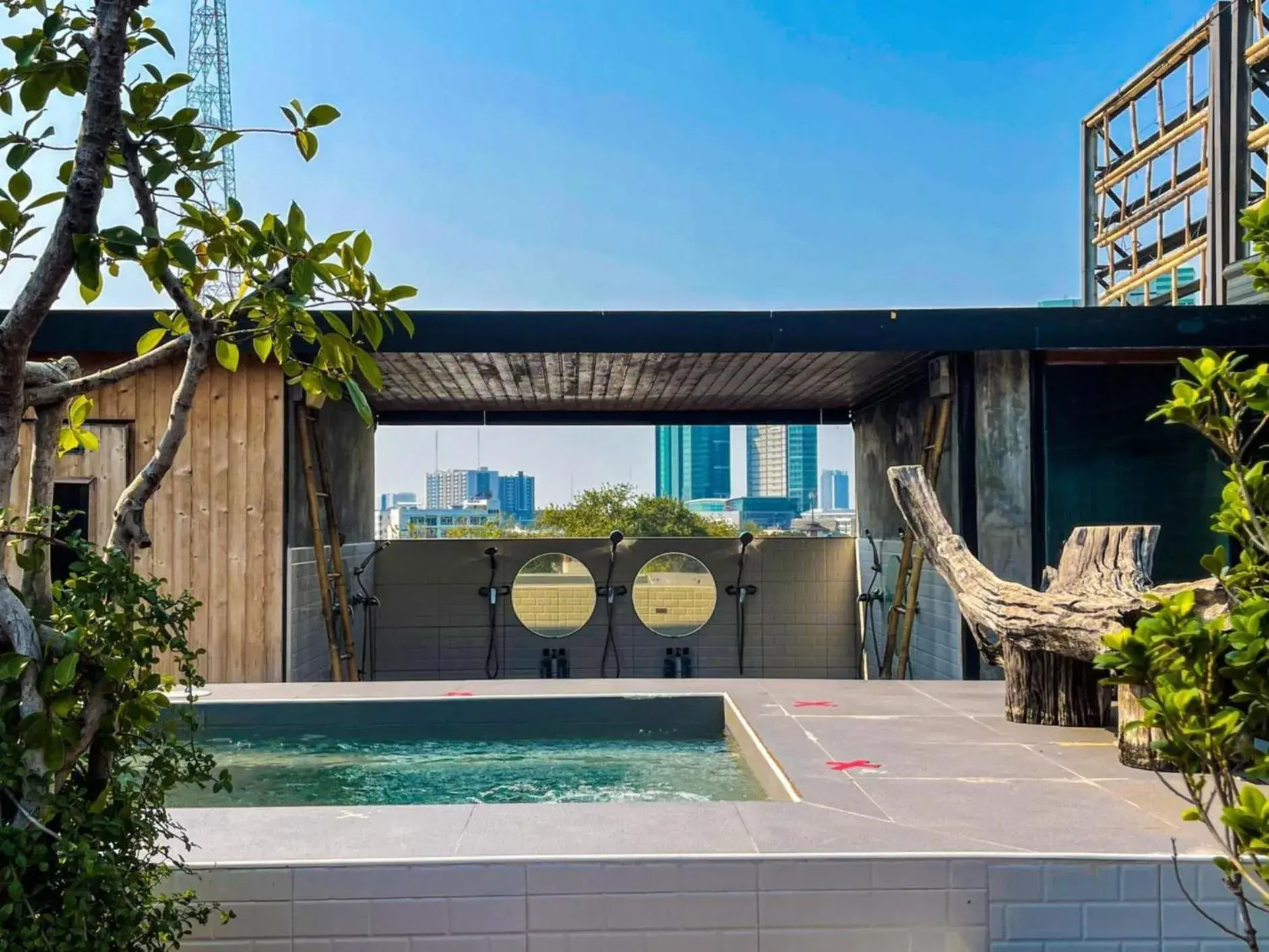 Blu Cabin Ari Stylish Gay Poshtel Blu Cabin Ari Stylish Gay Poshtel