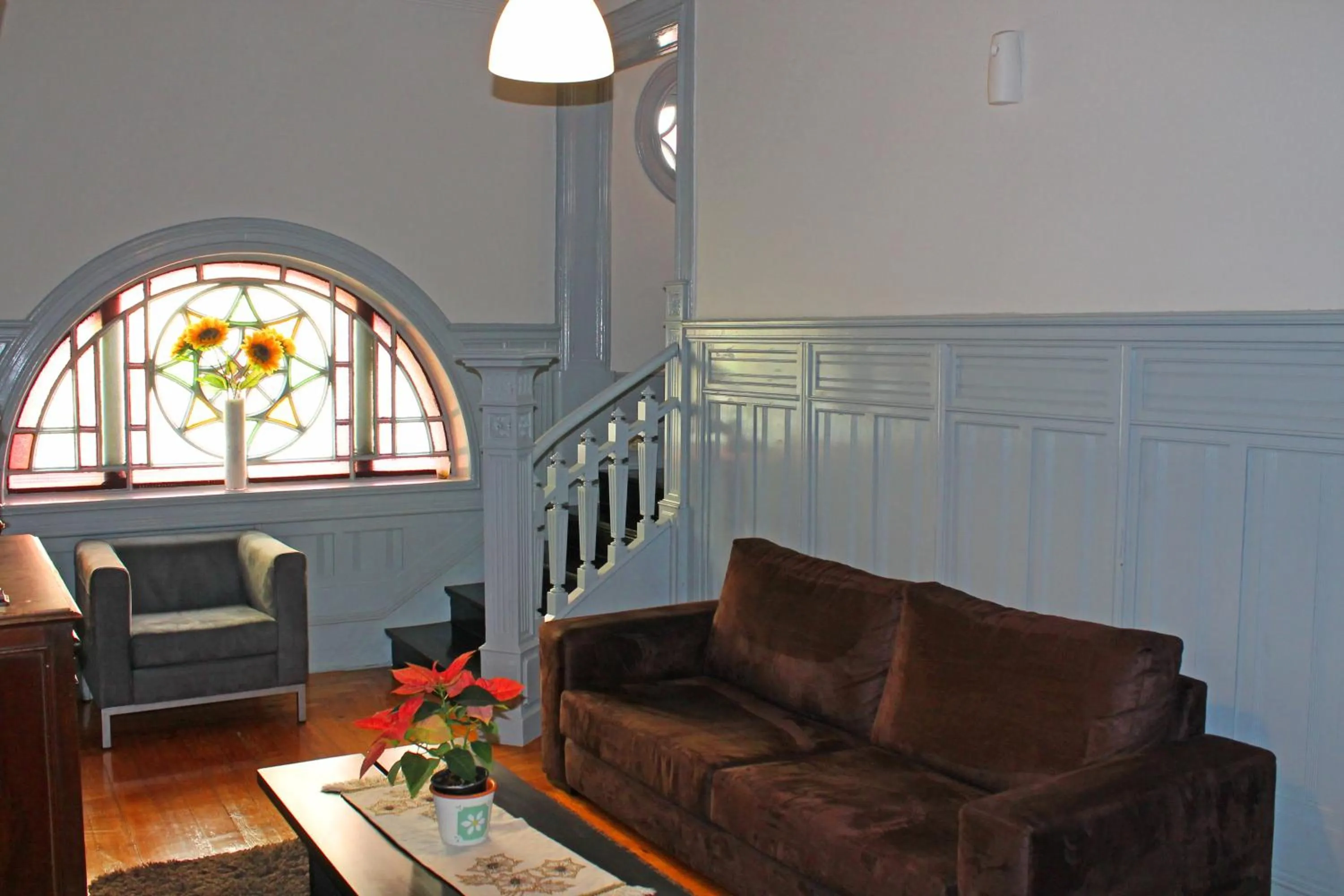 Communal lounge/ TV room in Hotel Porto Nobre