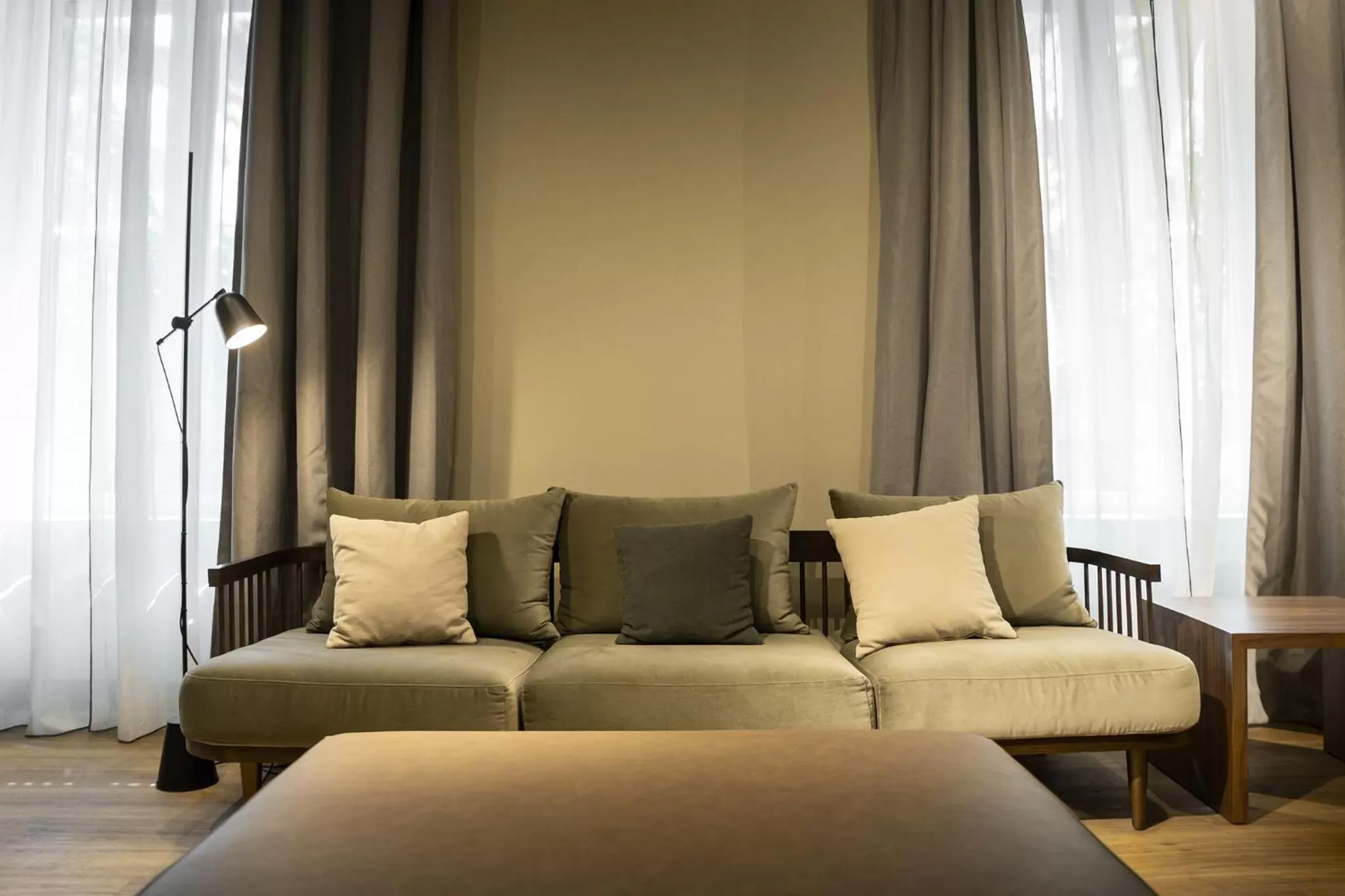 Lounge or bar in ICON Embassy