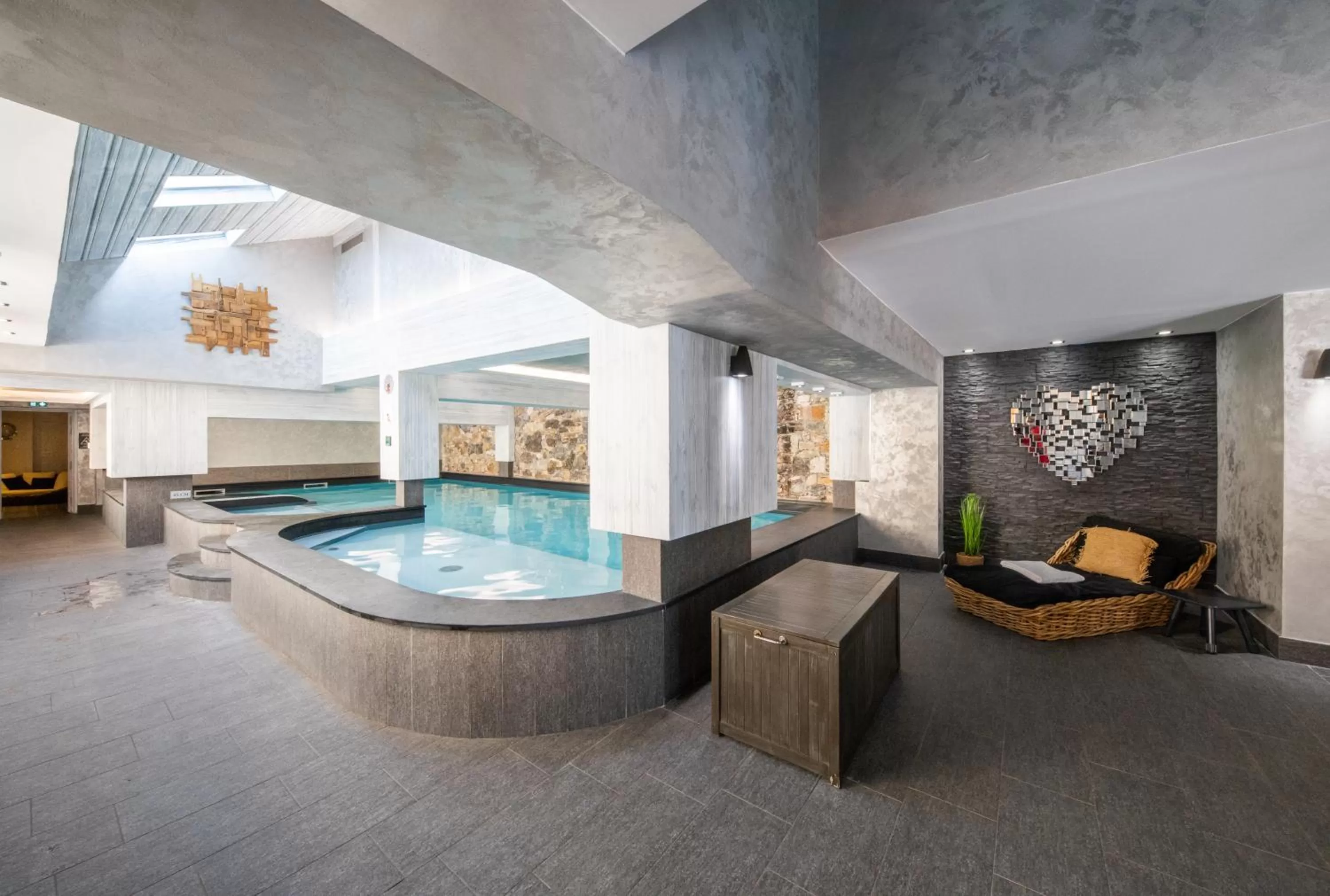 Swimming pool in Hotel La Chaudanne